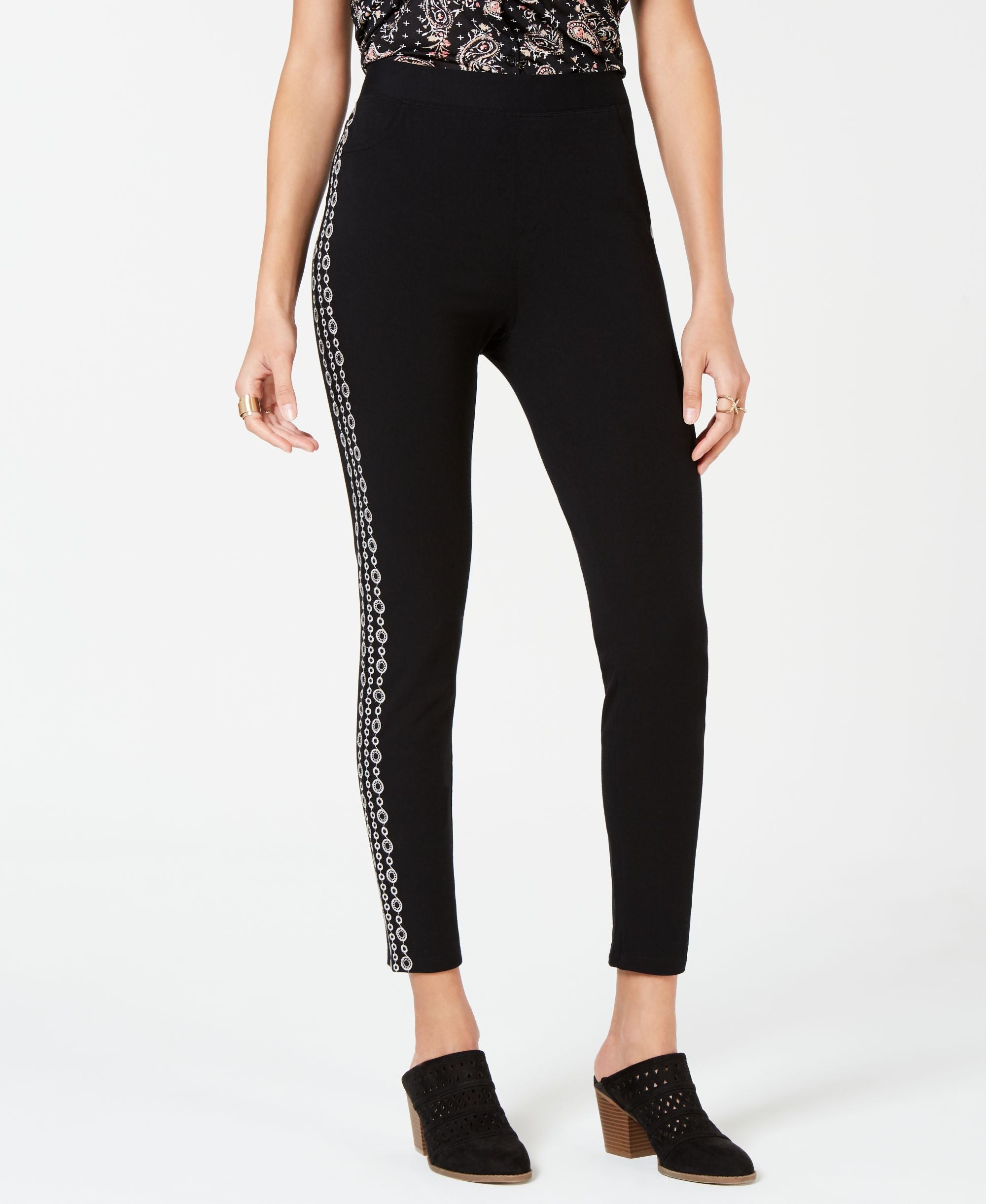 Petite Embroidered Pull-On Pants