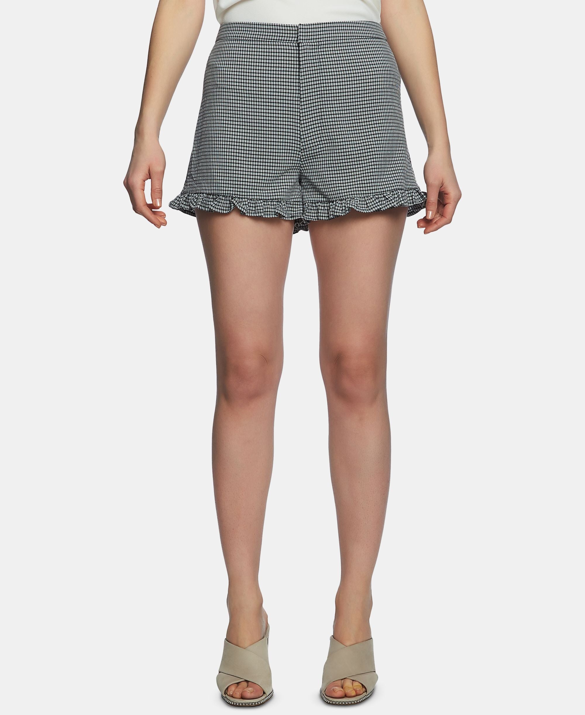 1.State Gingham Print Ruffled Shorts