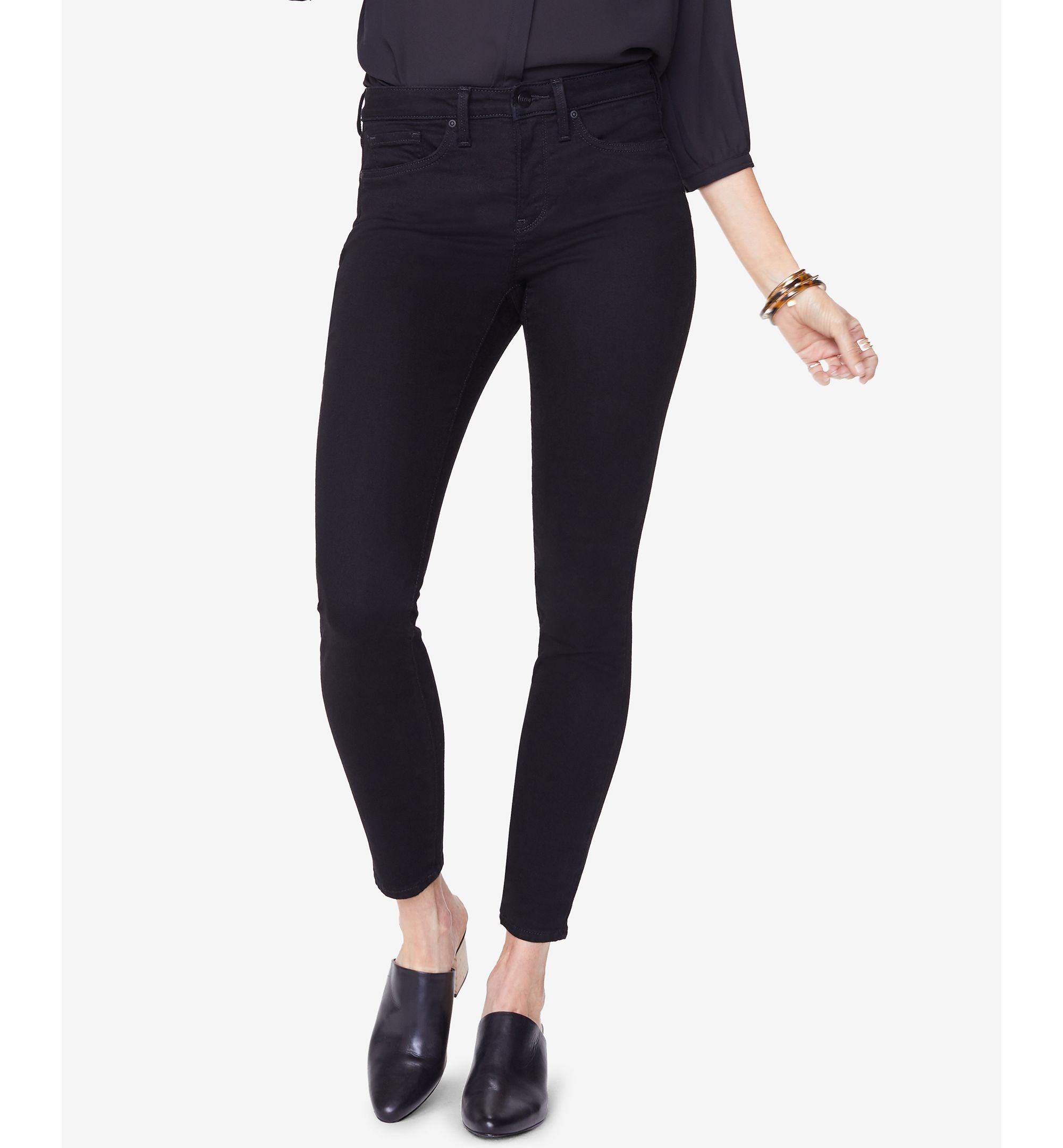 Petite Ami Tummy-Control Skinny Jeans