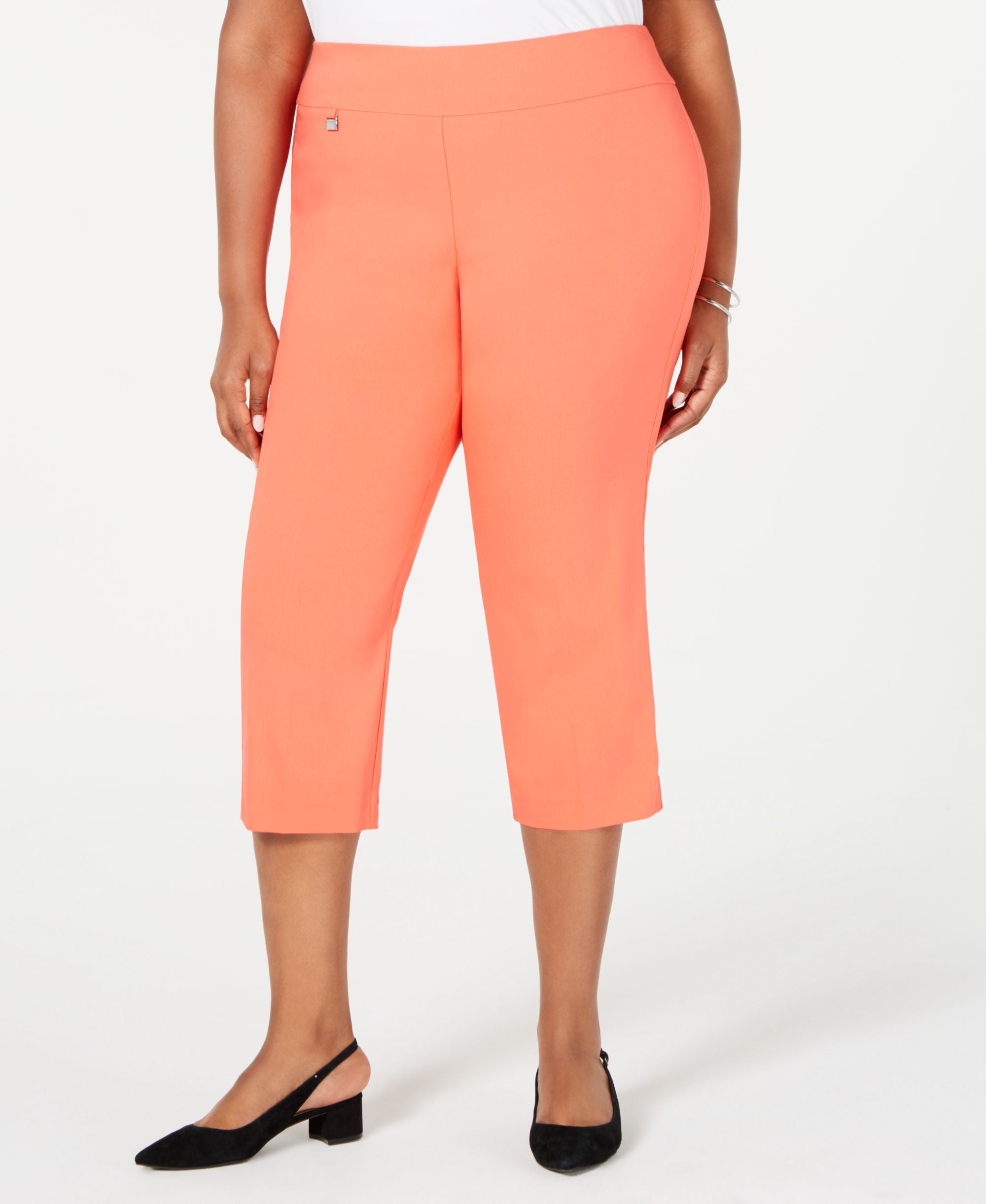 Plus & Petite Plus Size Tummy-Control Capri Pants