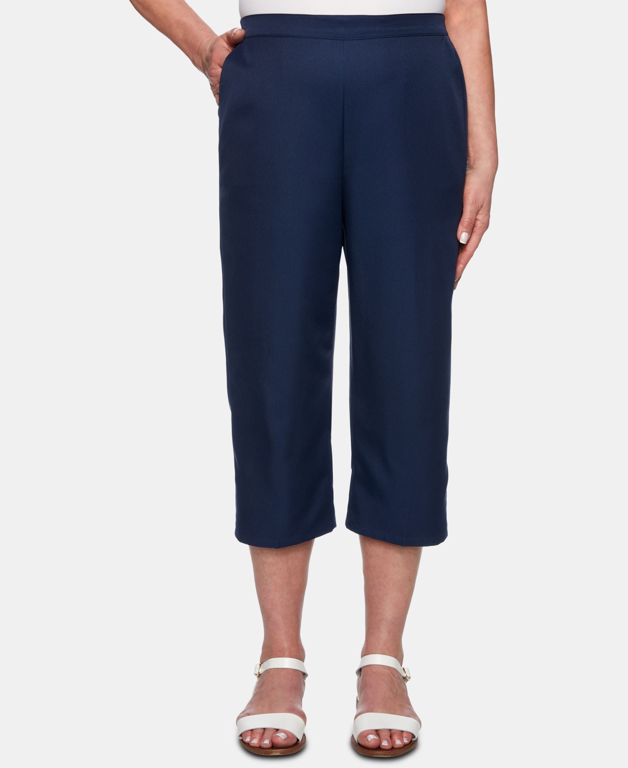 Alfred Dunner Petite In The Navy Lattice Trim Capri Pants
