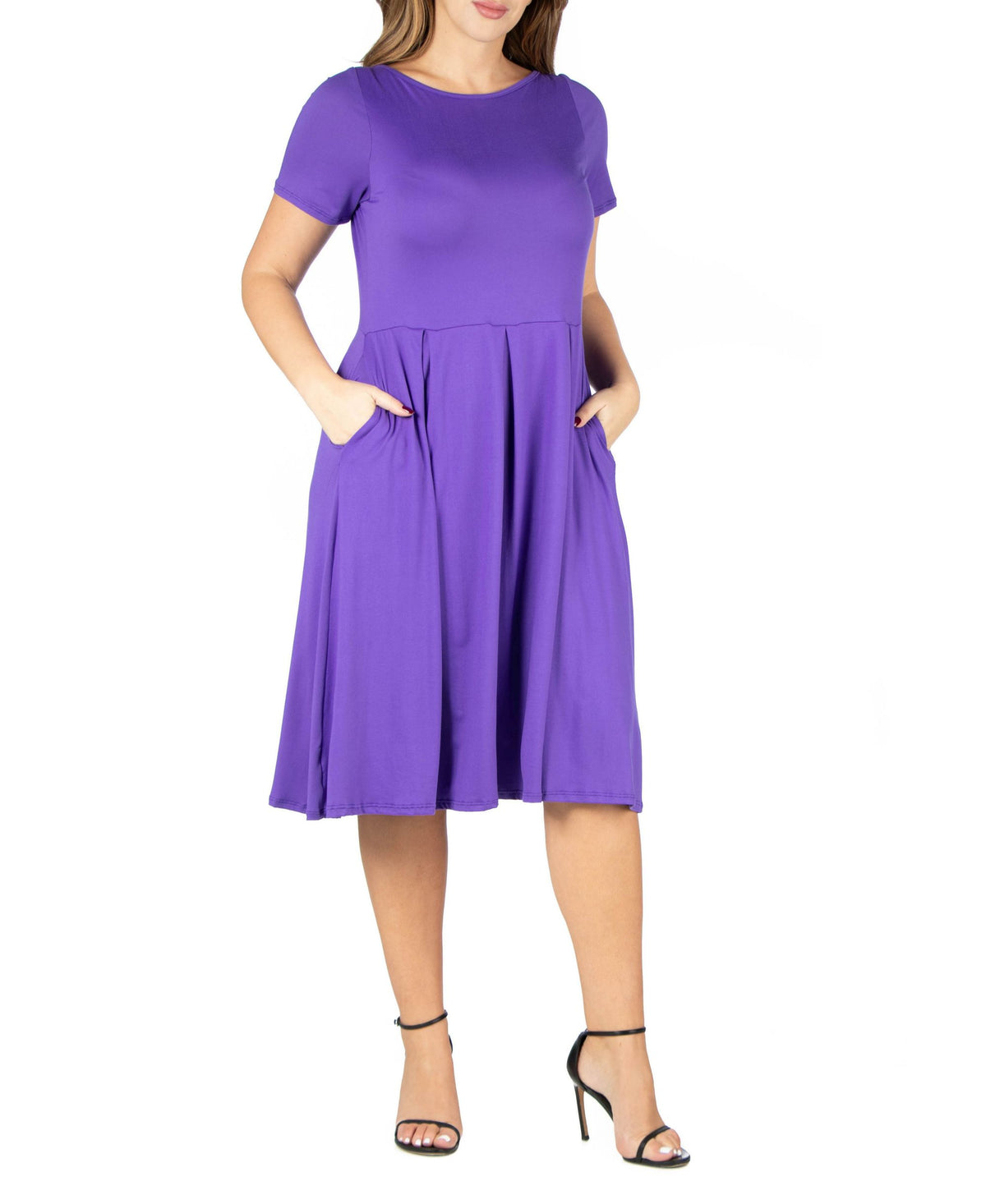 Plus Size Short Sleeve Midi Dress with Pockets