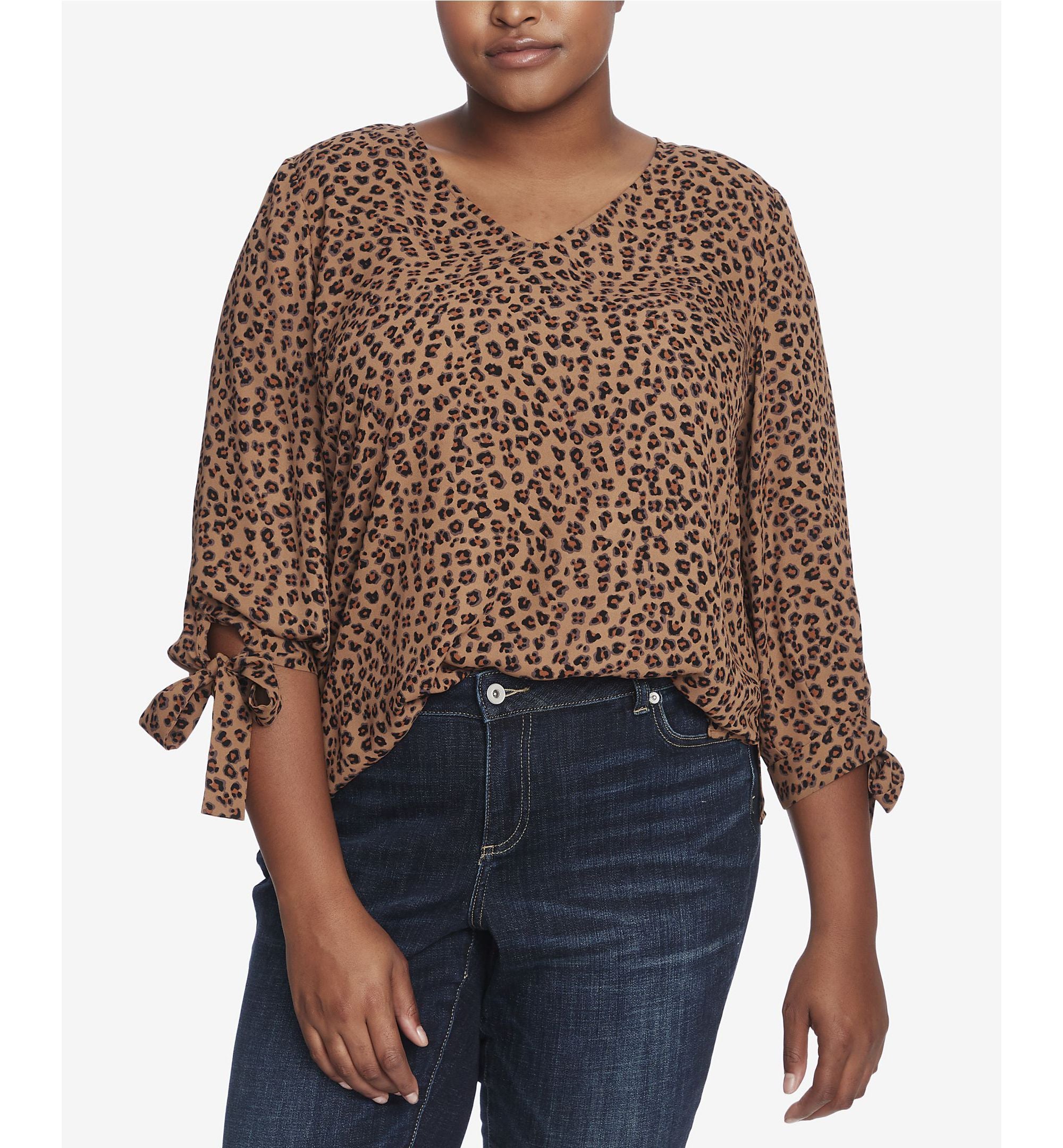Cece Plus Size 3/4 Tie Sleeve Leopard Cluster