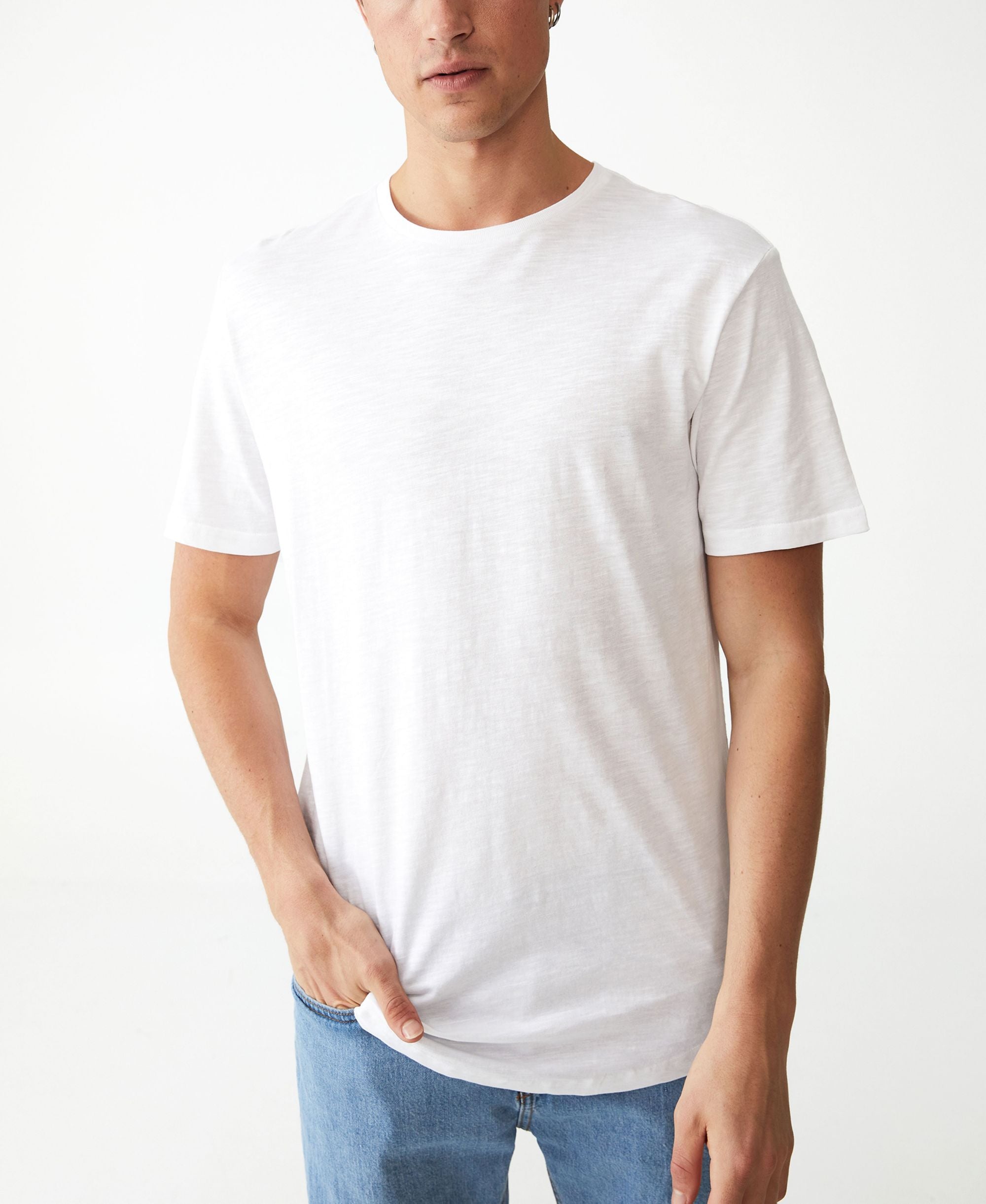 Men's Scooped Hem T-shirt