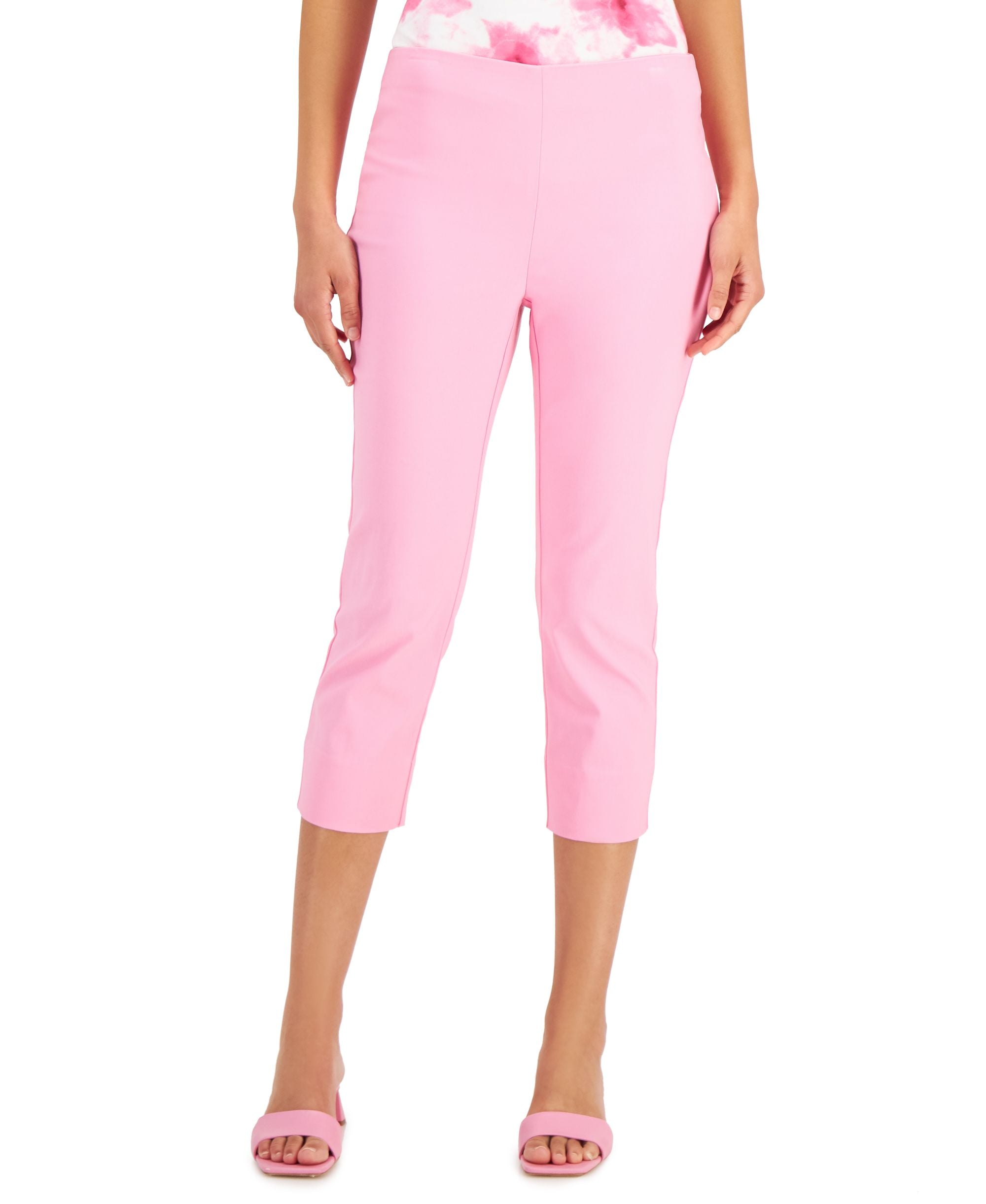 Petite Pull-On Capri Pants