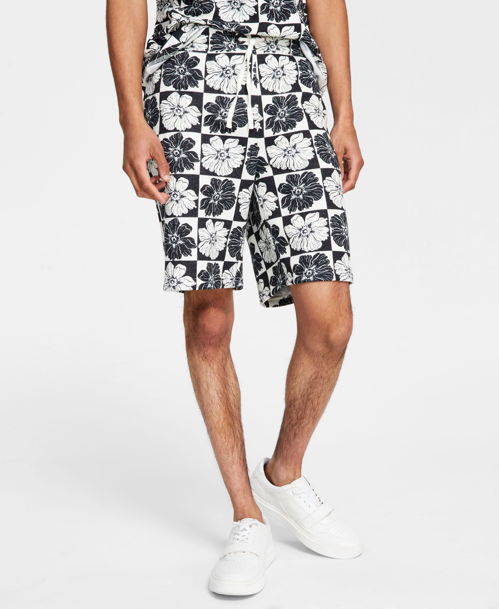 INC International Concepts Mens Oren Blooms Shorts