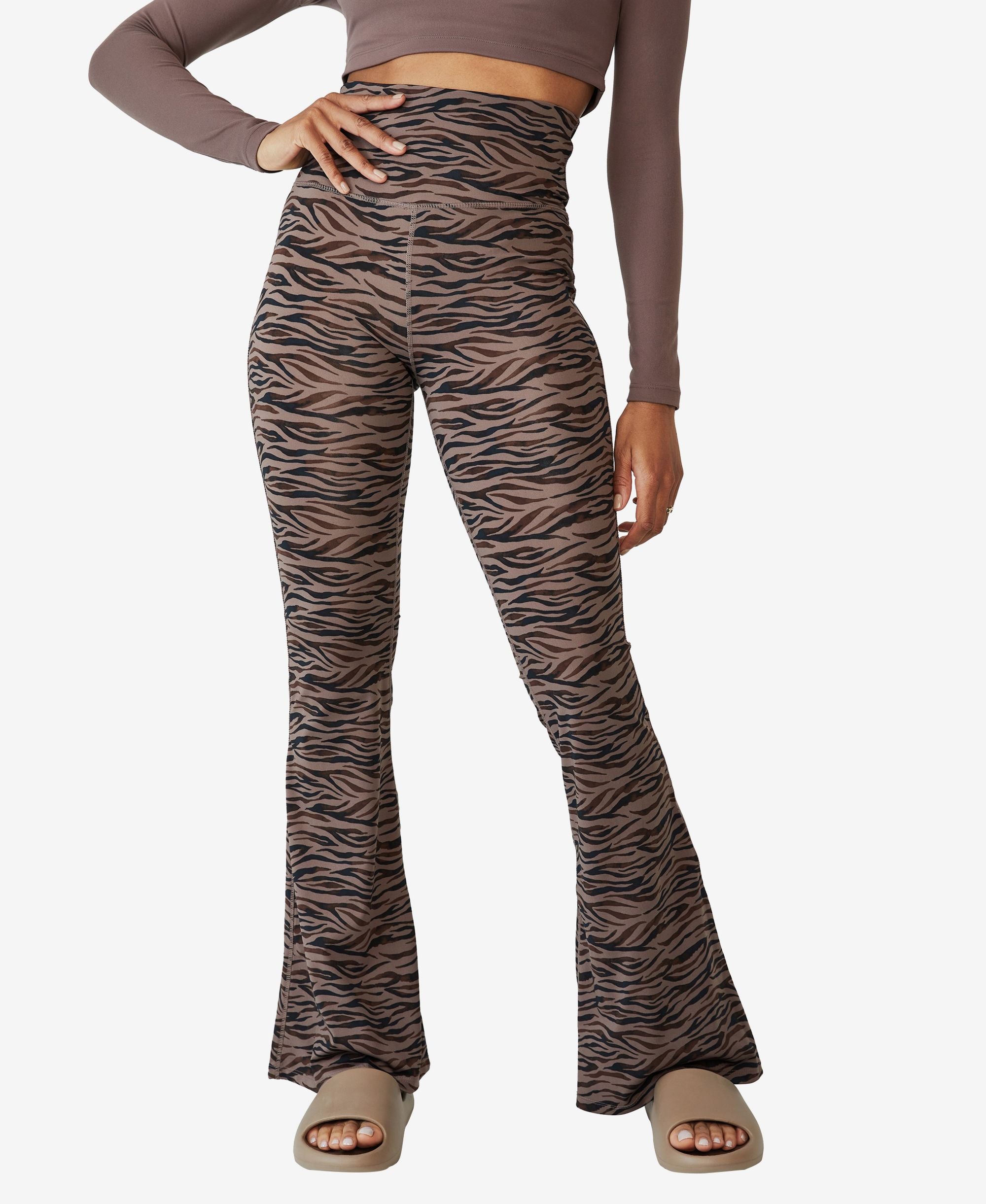 Womens Contouring Yoga Flare Pants