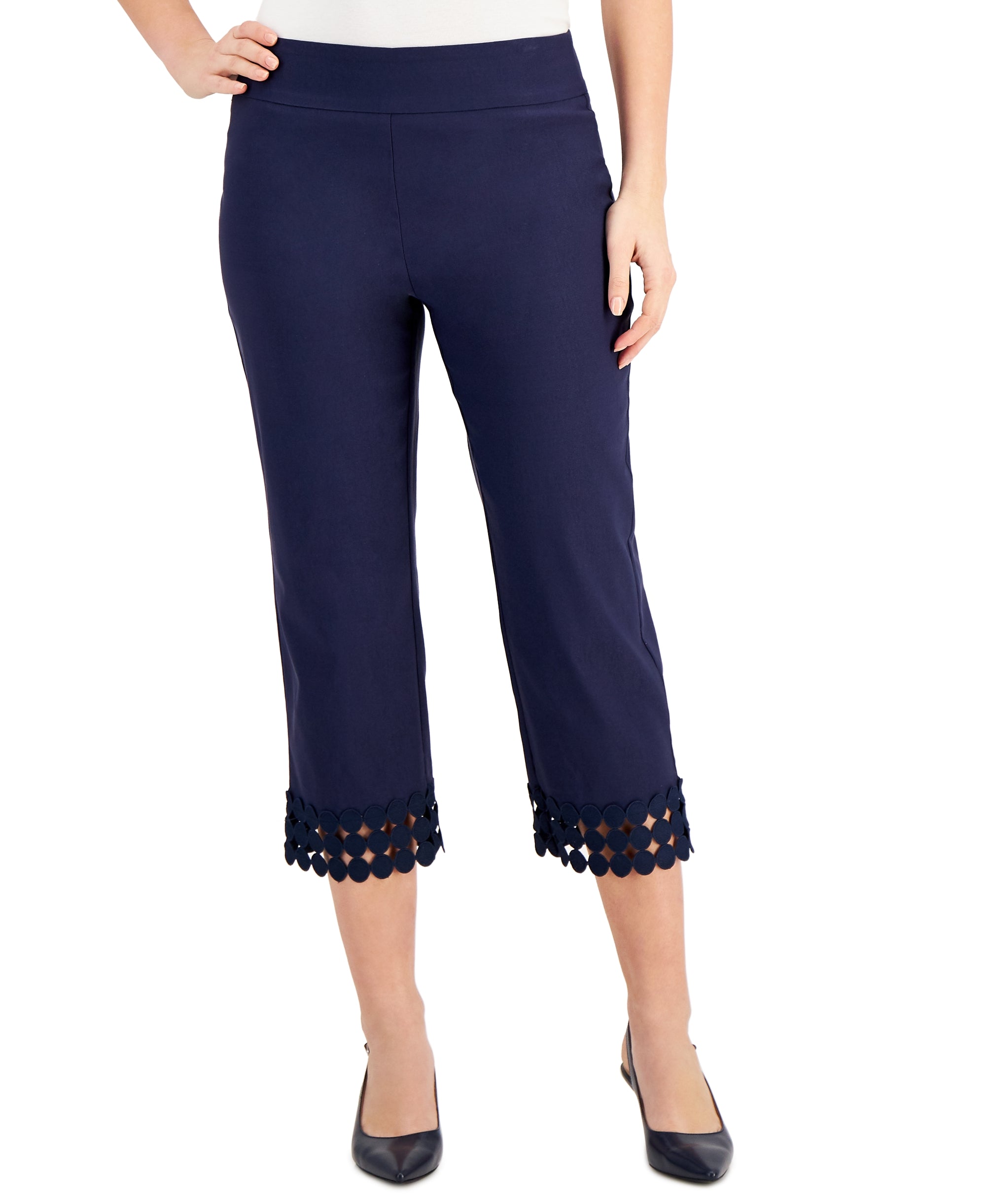 JM Collection Womens Crochet Hem Capri Pants