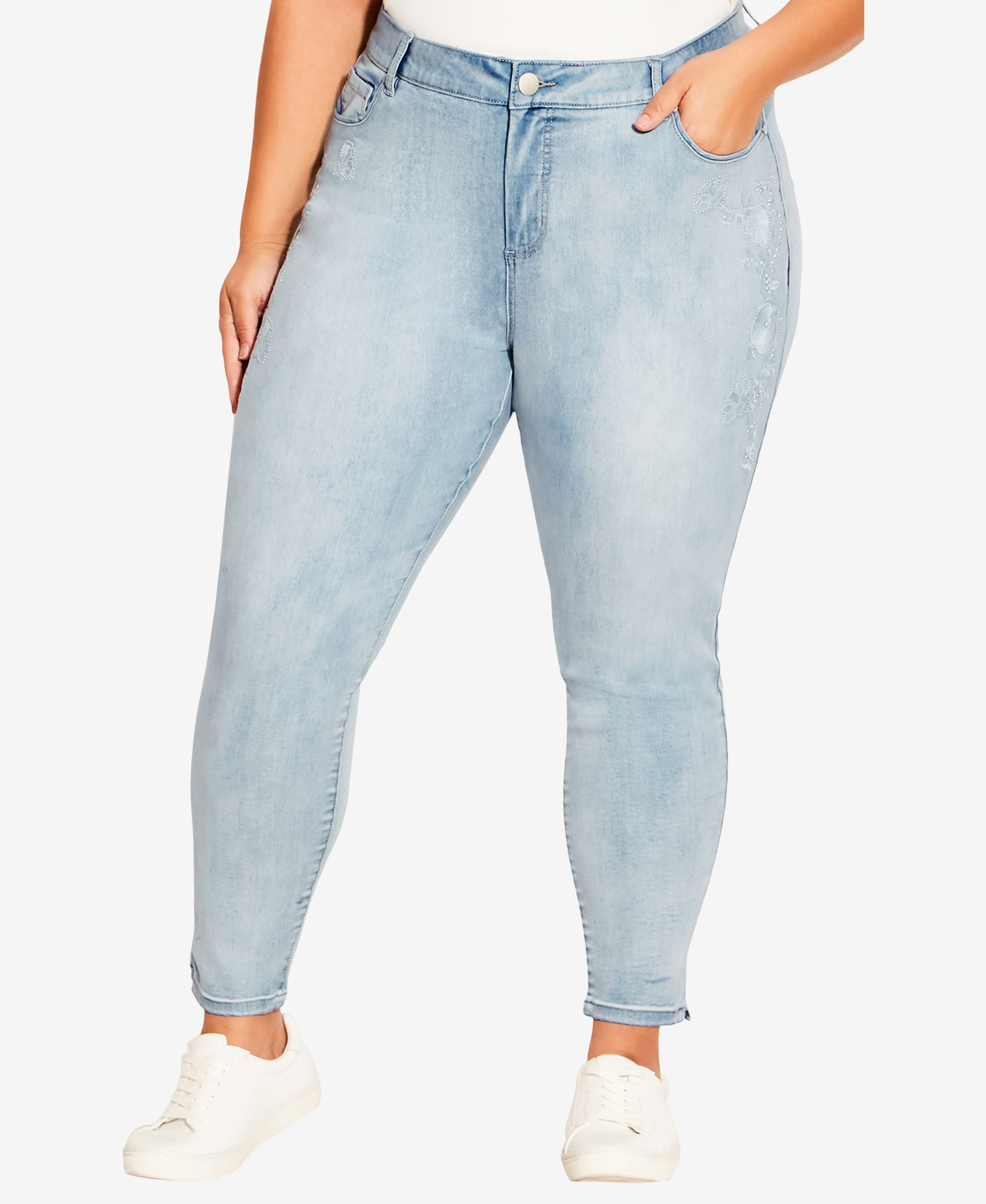 Plus Size Suri Embroidered Jeans