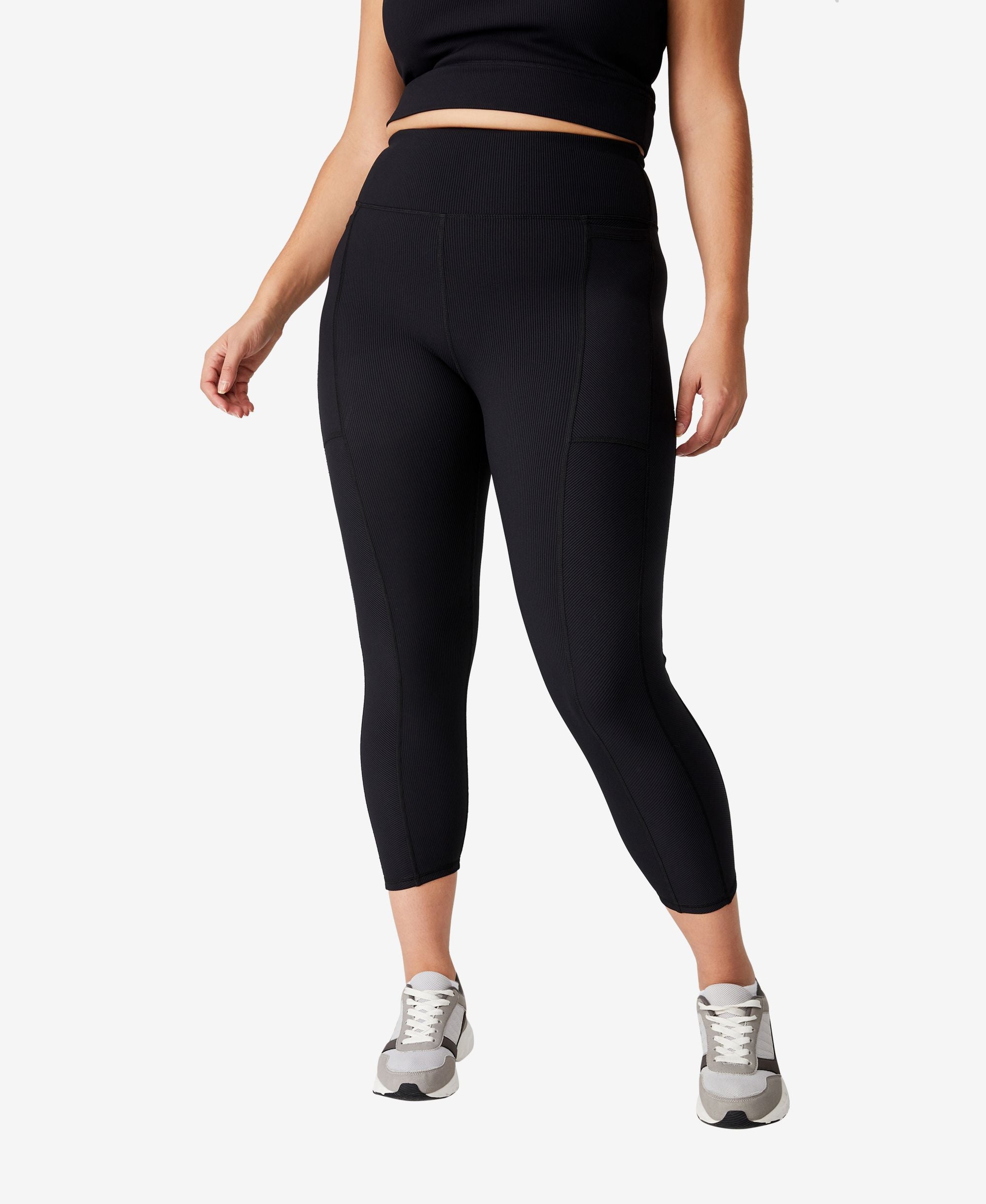 Trendy Plus Size Active Rib Pocket 7/8 Leggings