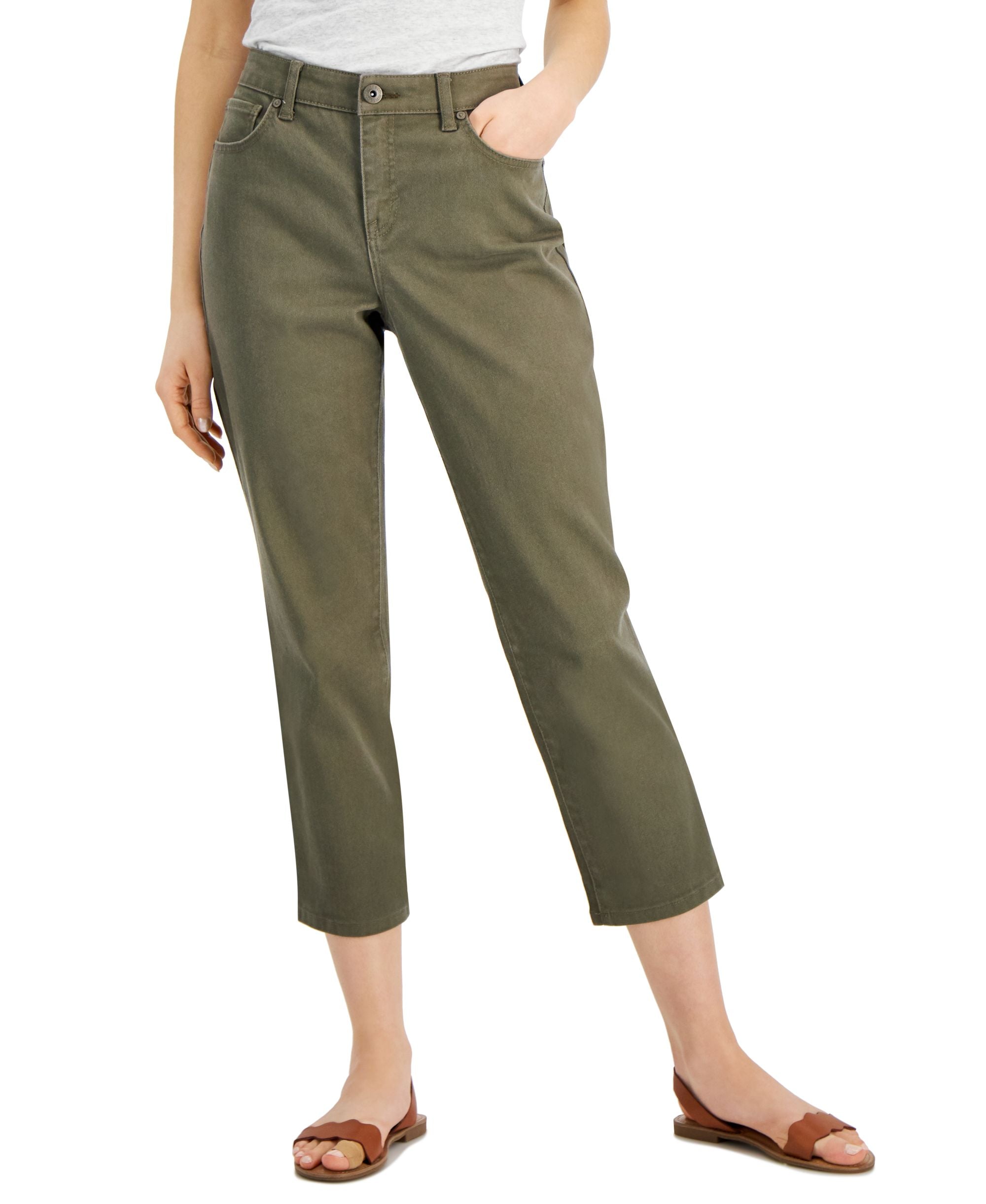 Women's Curvy Cuffed Capri Jeans