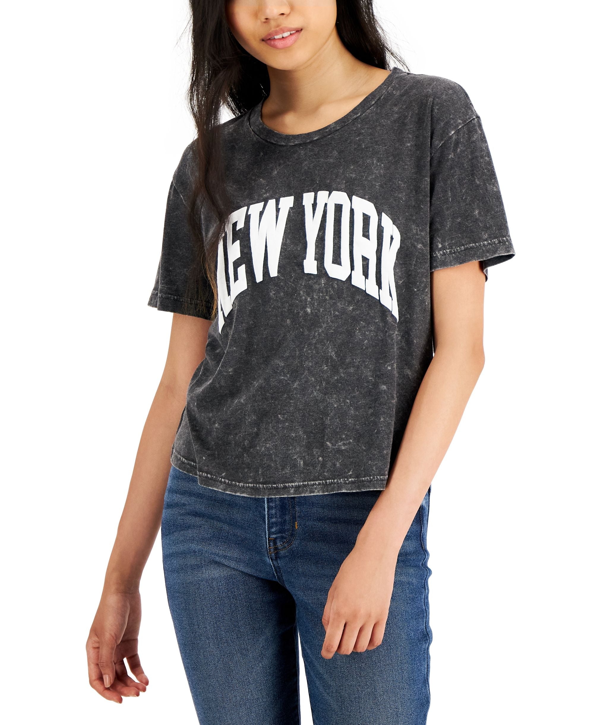 Juniors' New York Graphic T-Shirt