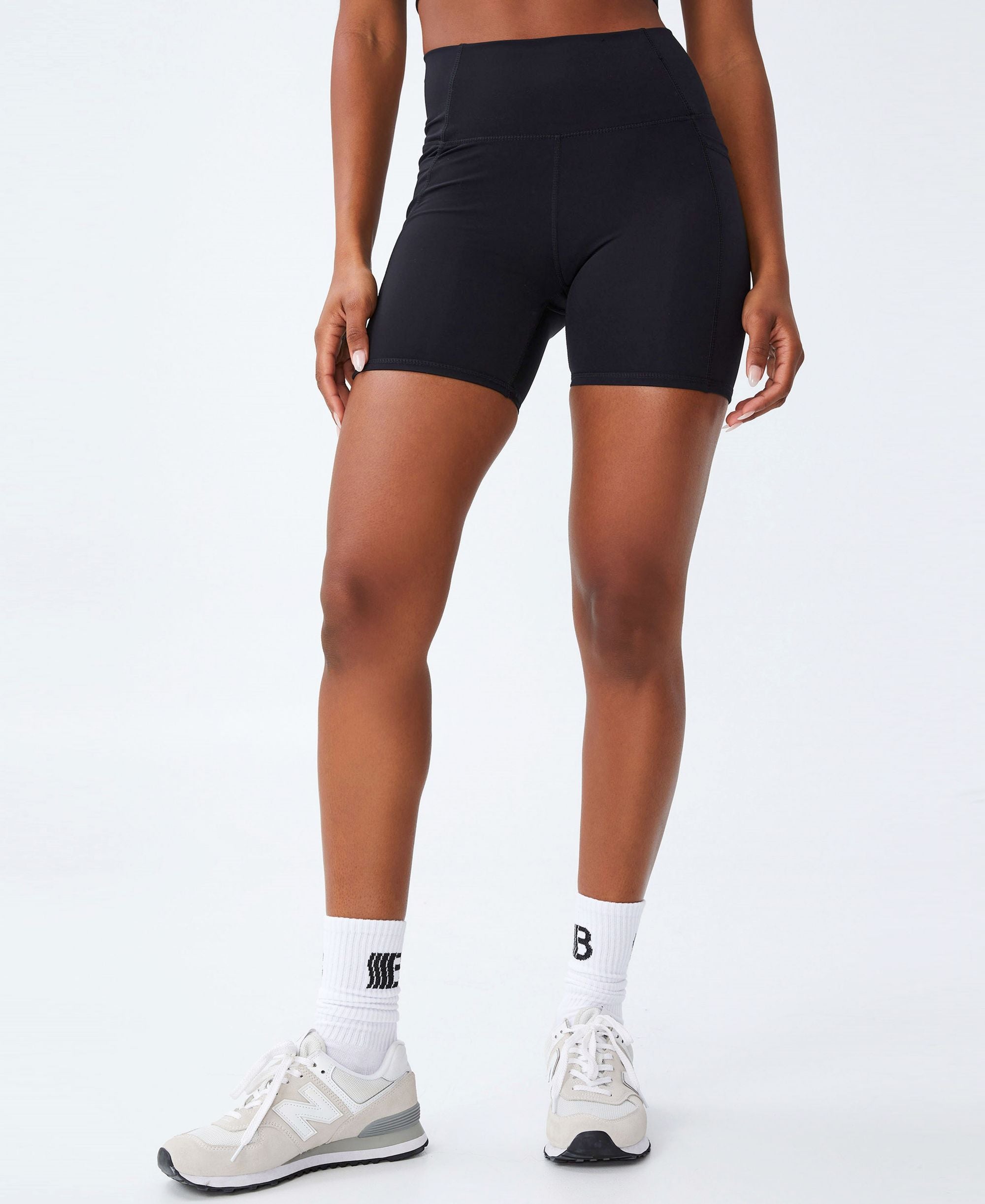 Women's Ultimate Booty Pocket 2.0 Shorts