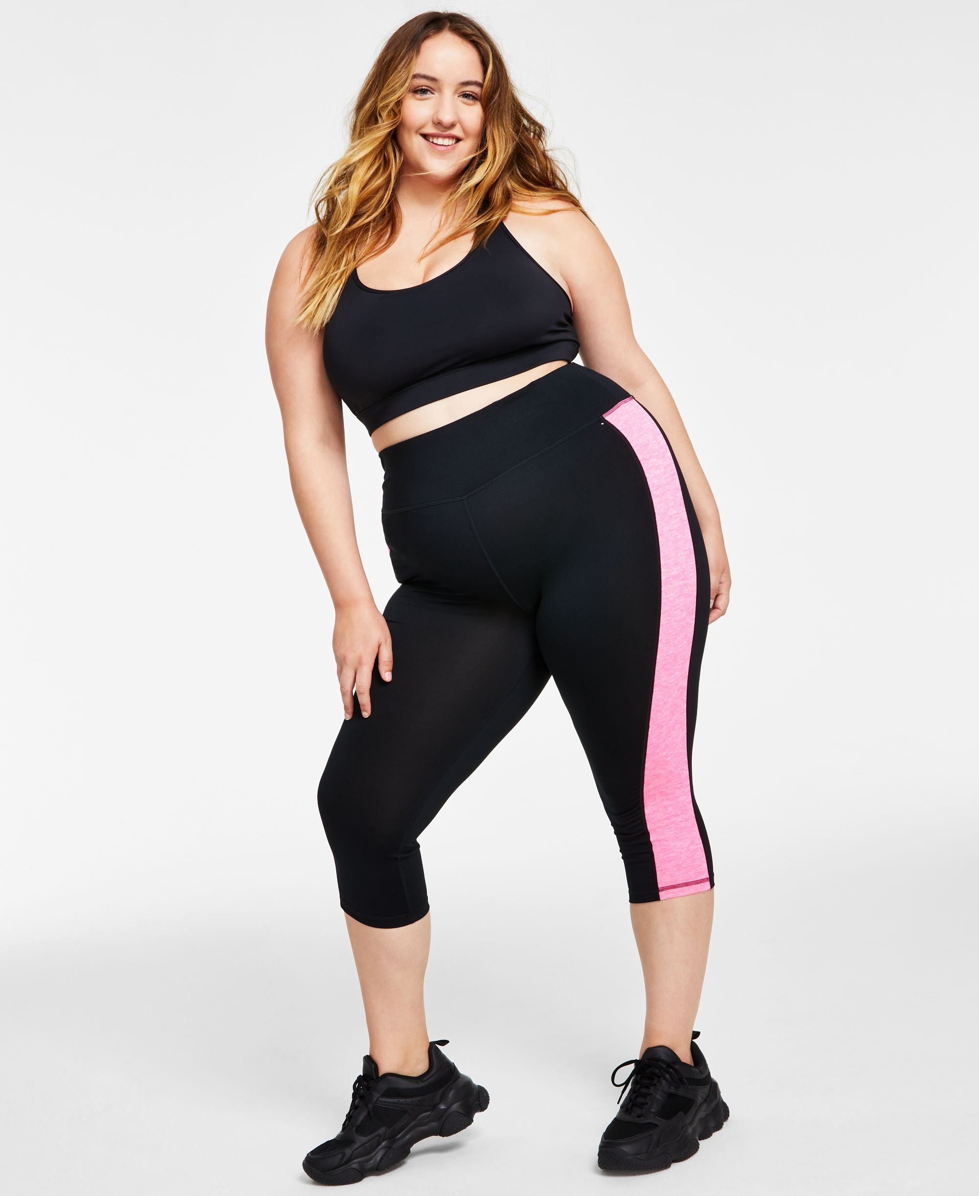 Plus Size Colorblocked Capri Leggings