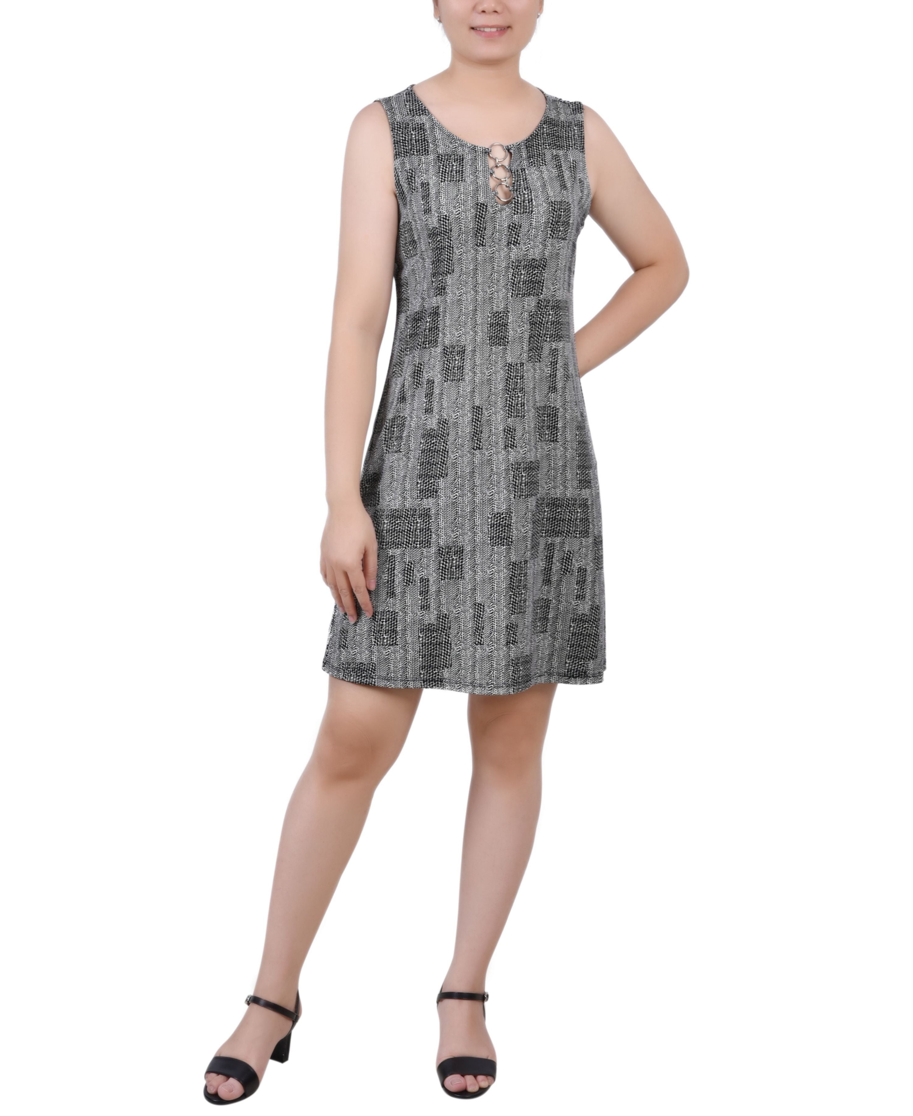 Petite Sleeveless Dress with 3 Rings