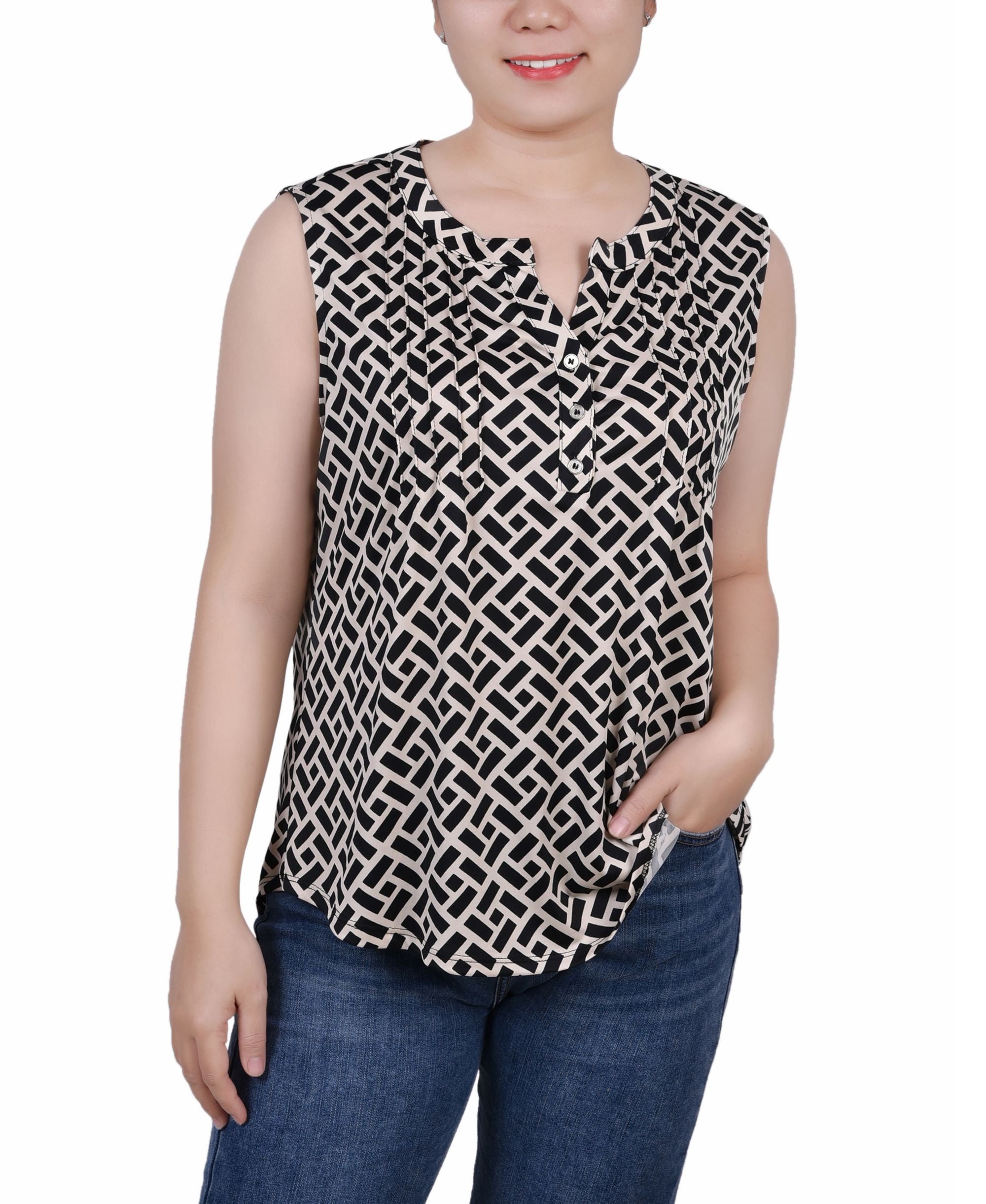 Petite Sleeveless Knit Y-neck Top