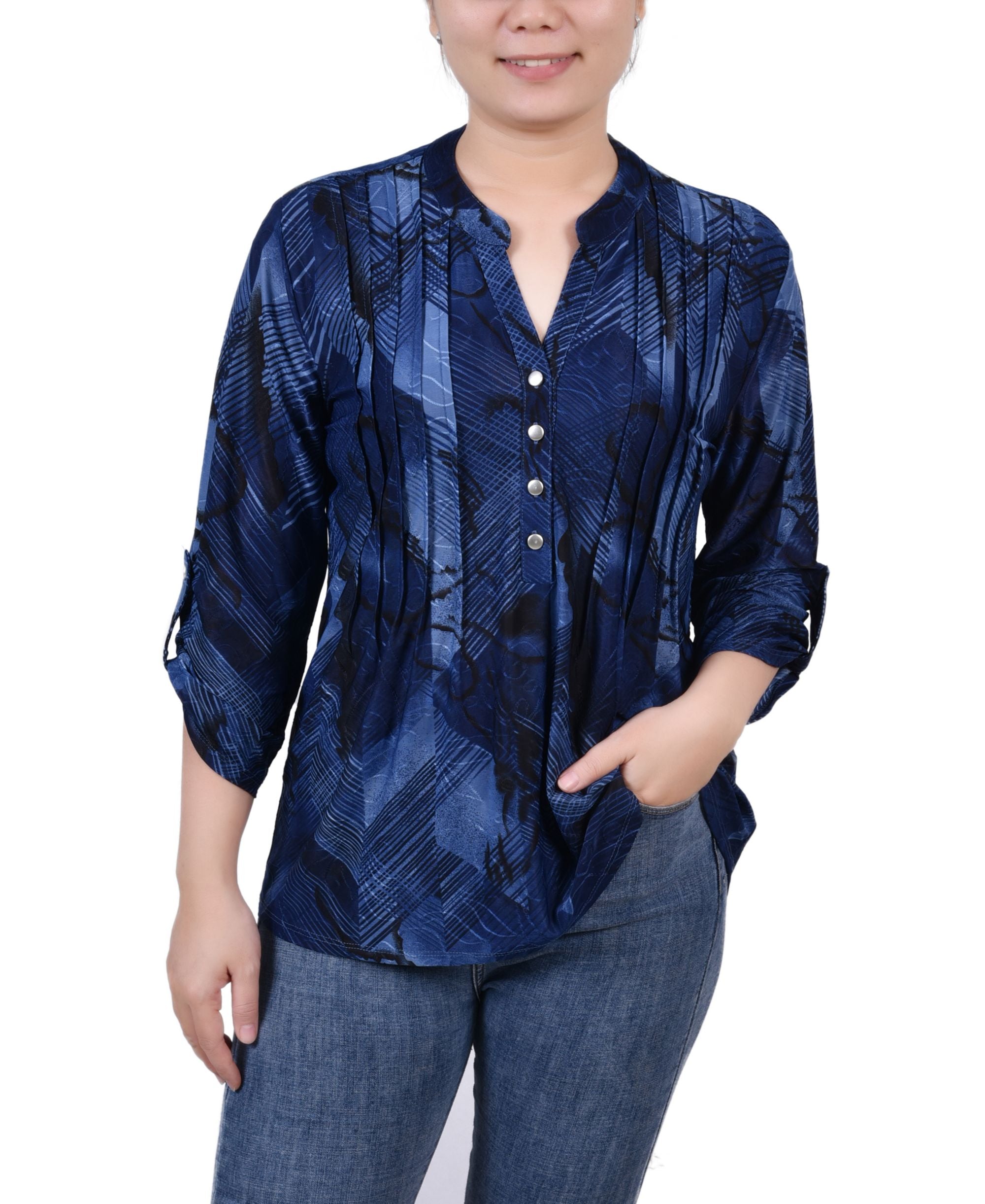 Petite 3/4 Roll Tab Sleeve Printed Pintuck Top
