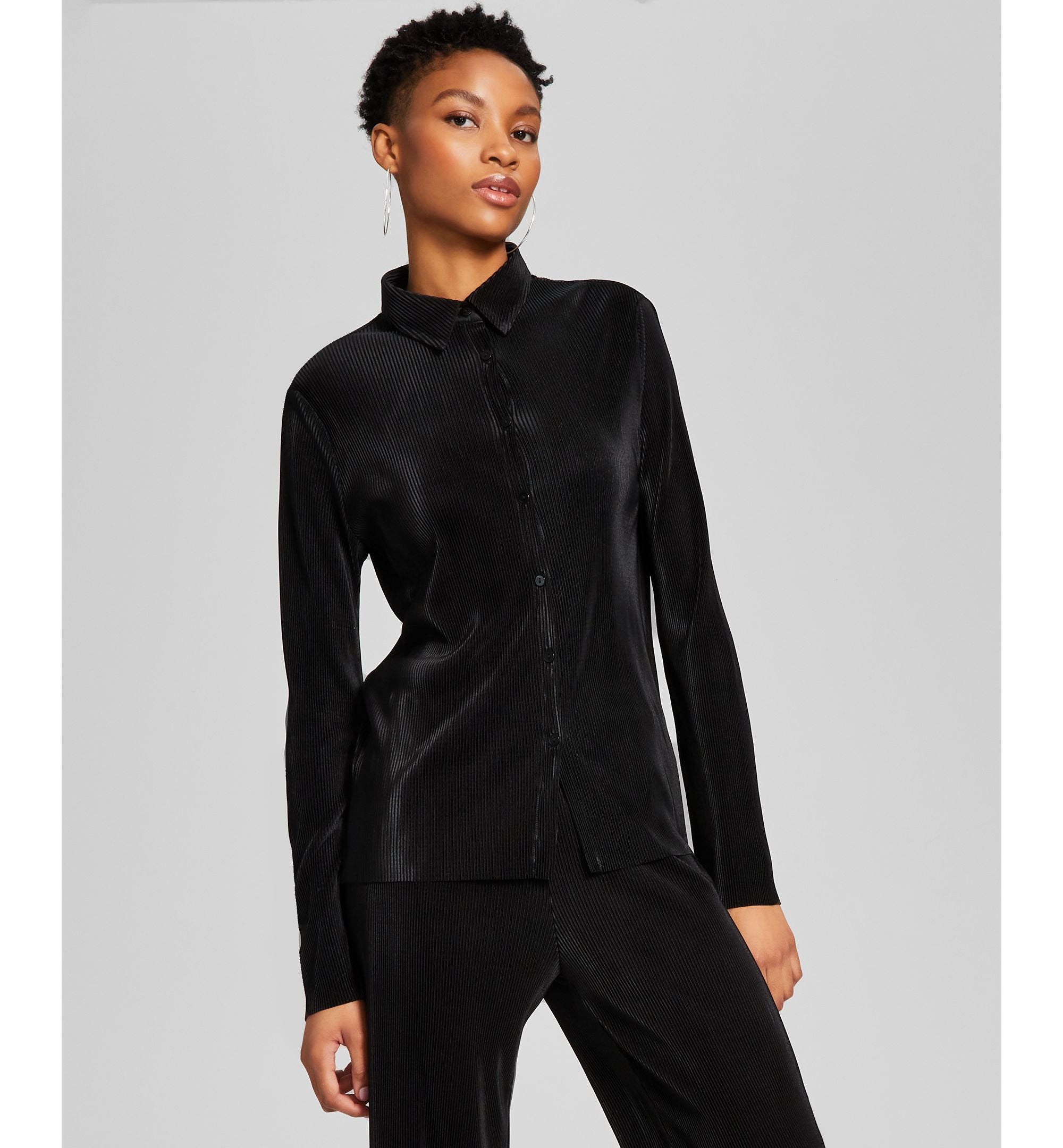 Women's Long-Sleeve Collared Plissé Shirt