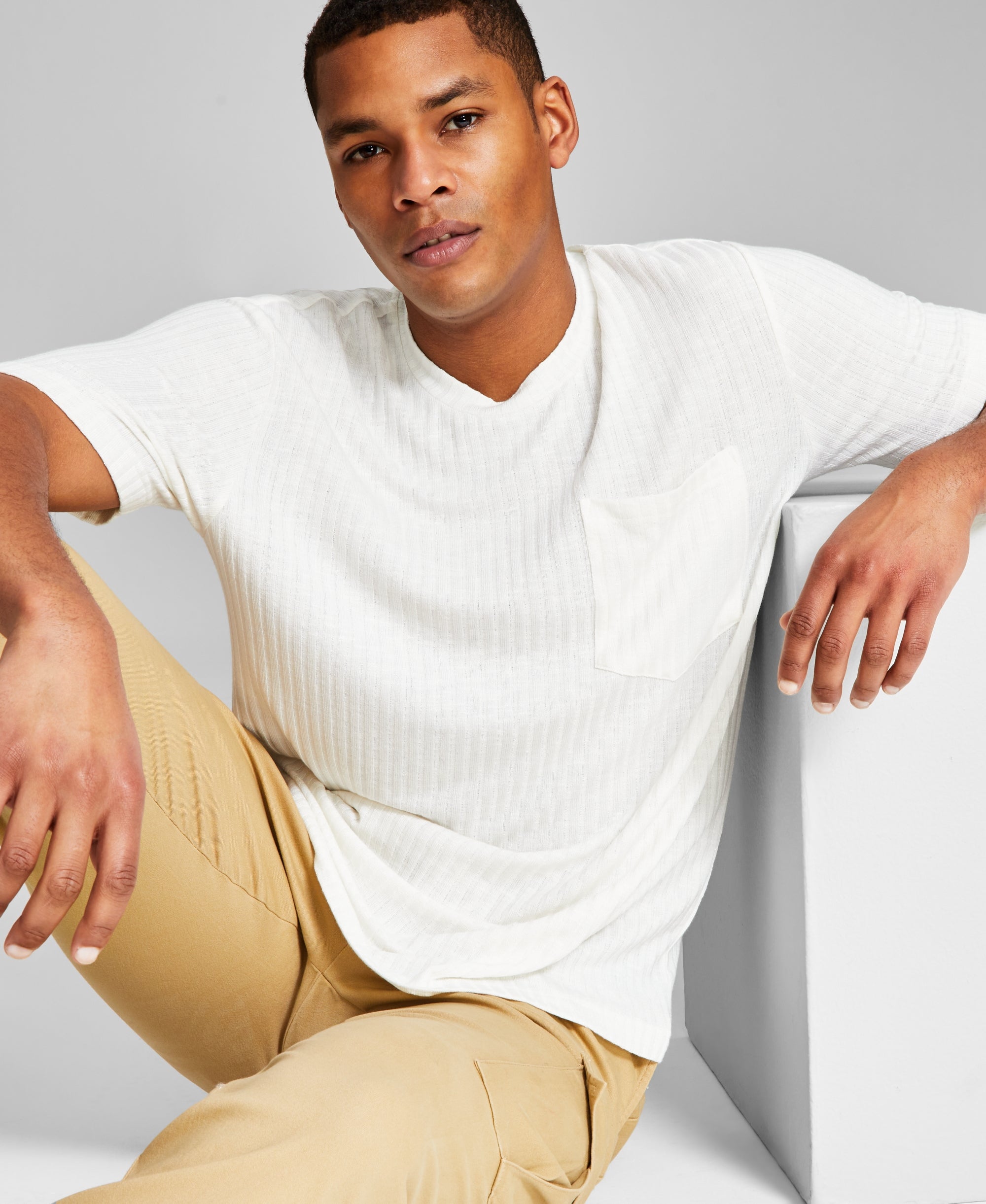 Men's Ribbed Pocket Knit Short-Sleeve Shirt