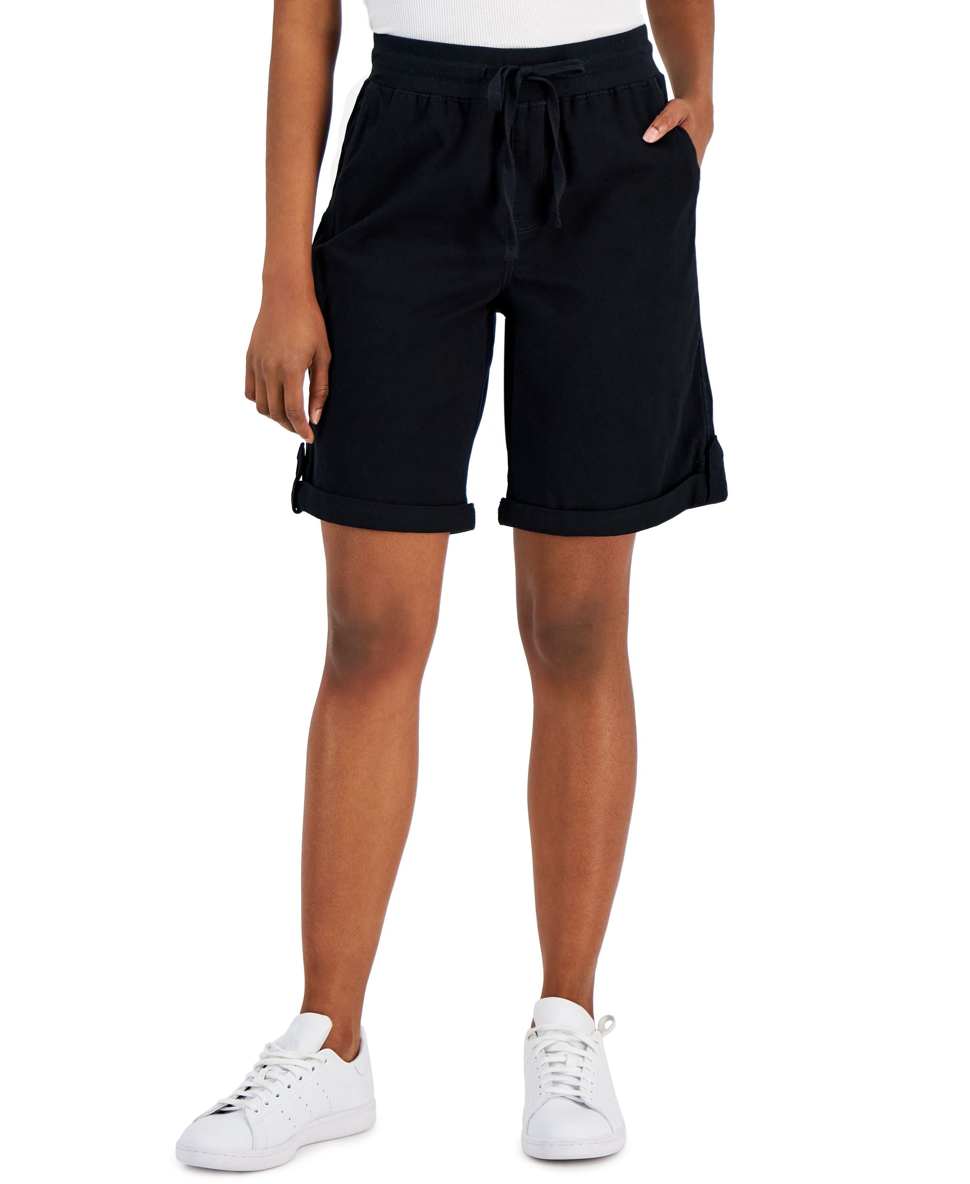 Women's Woven Cuffed Pull-On Shorts