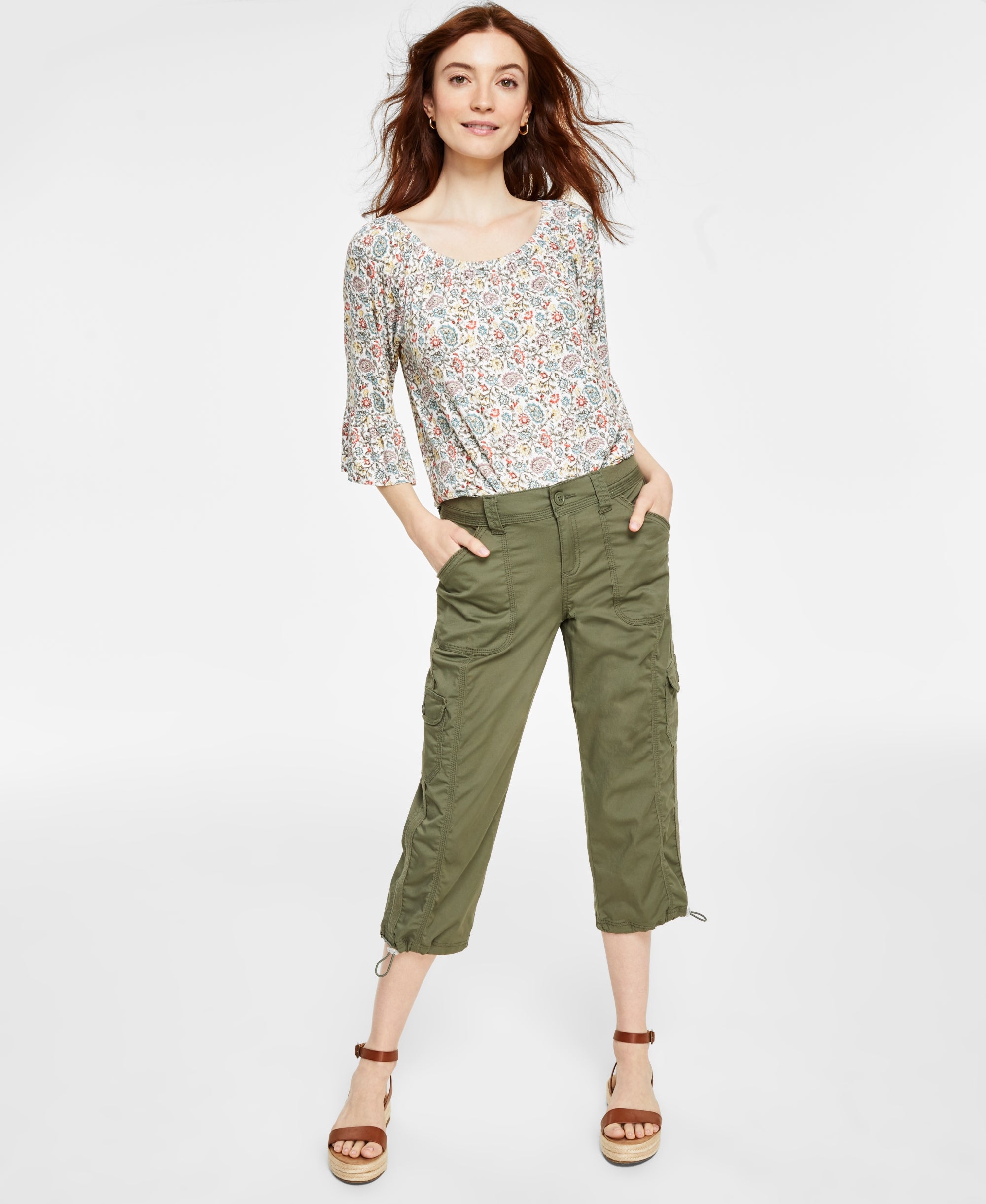 Petite Mid Rise Bungee-Hem Capri Pants