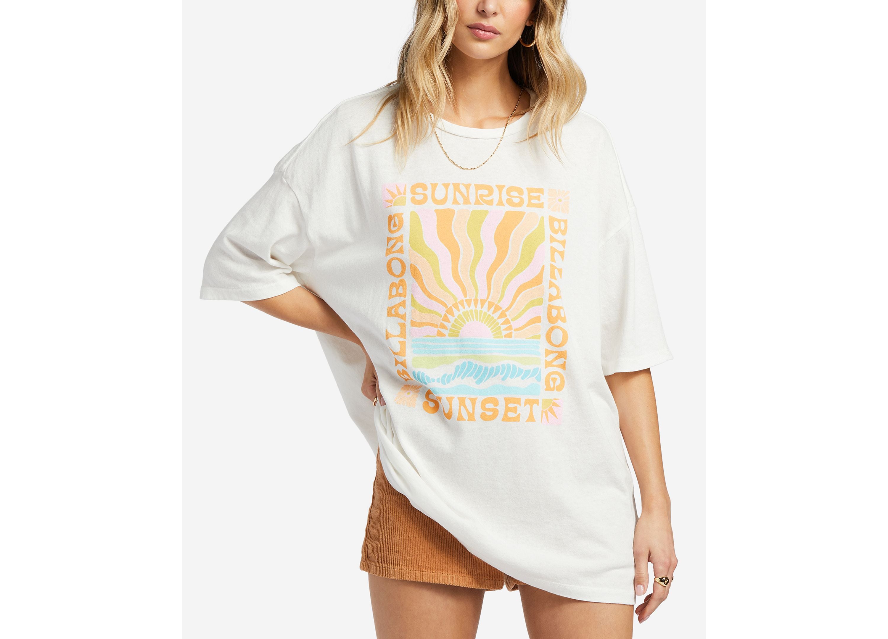 Juniors' Sunrise To Sunset Oversized Graphic T-Shirt