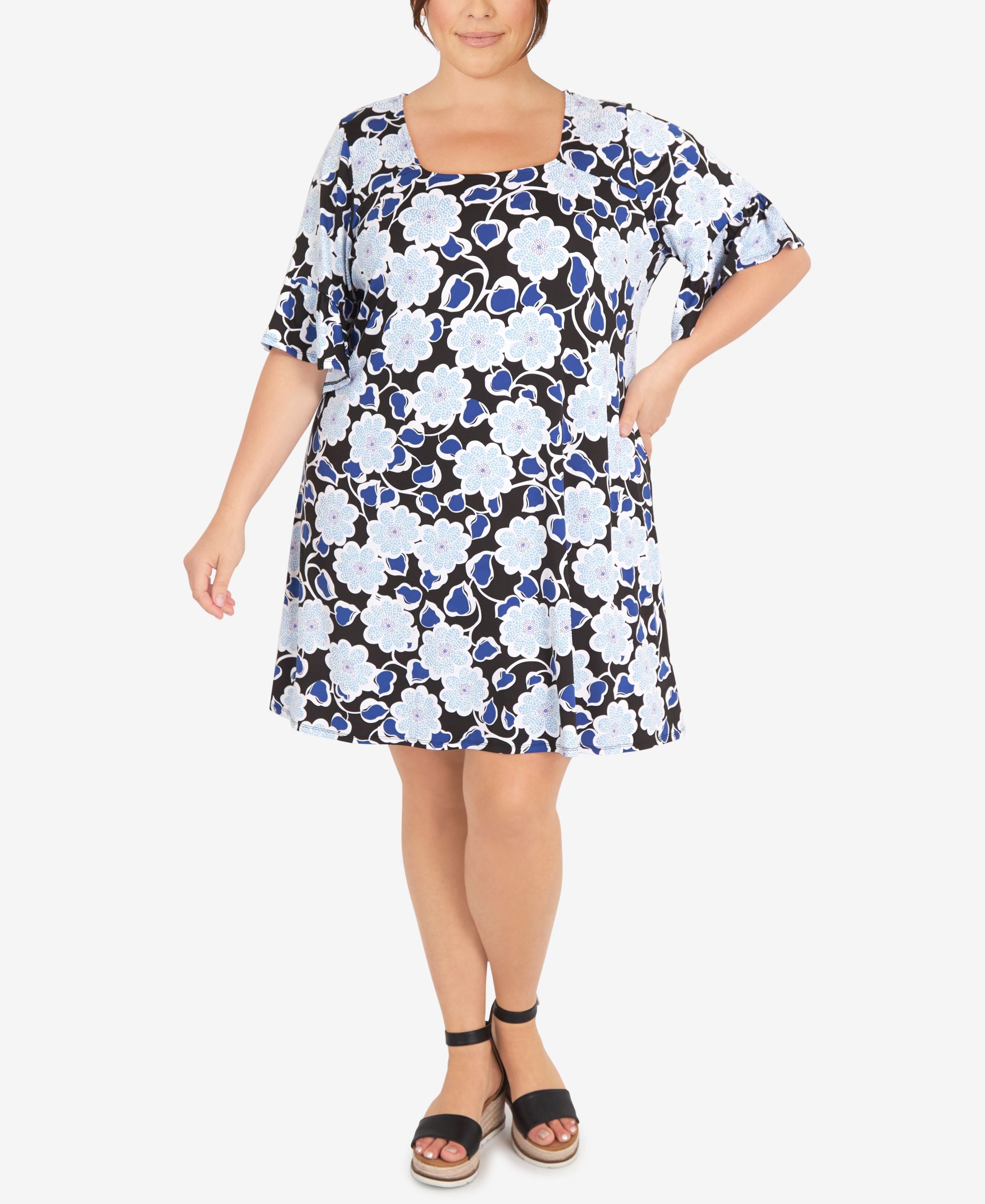 Plus Size Daisy Daze Puff Dress