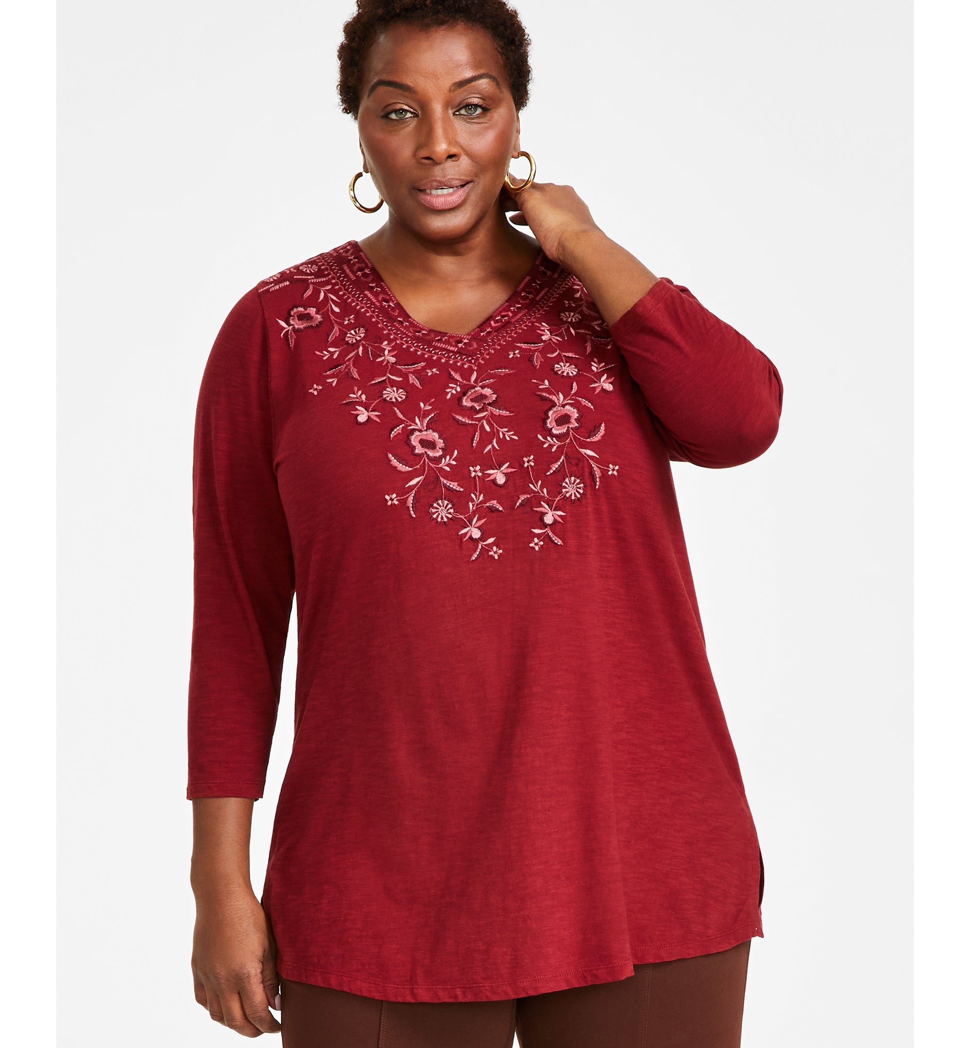 Plus Size Embroidered V-Neck Knit Tunic Top