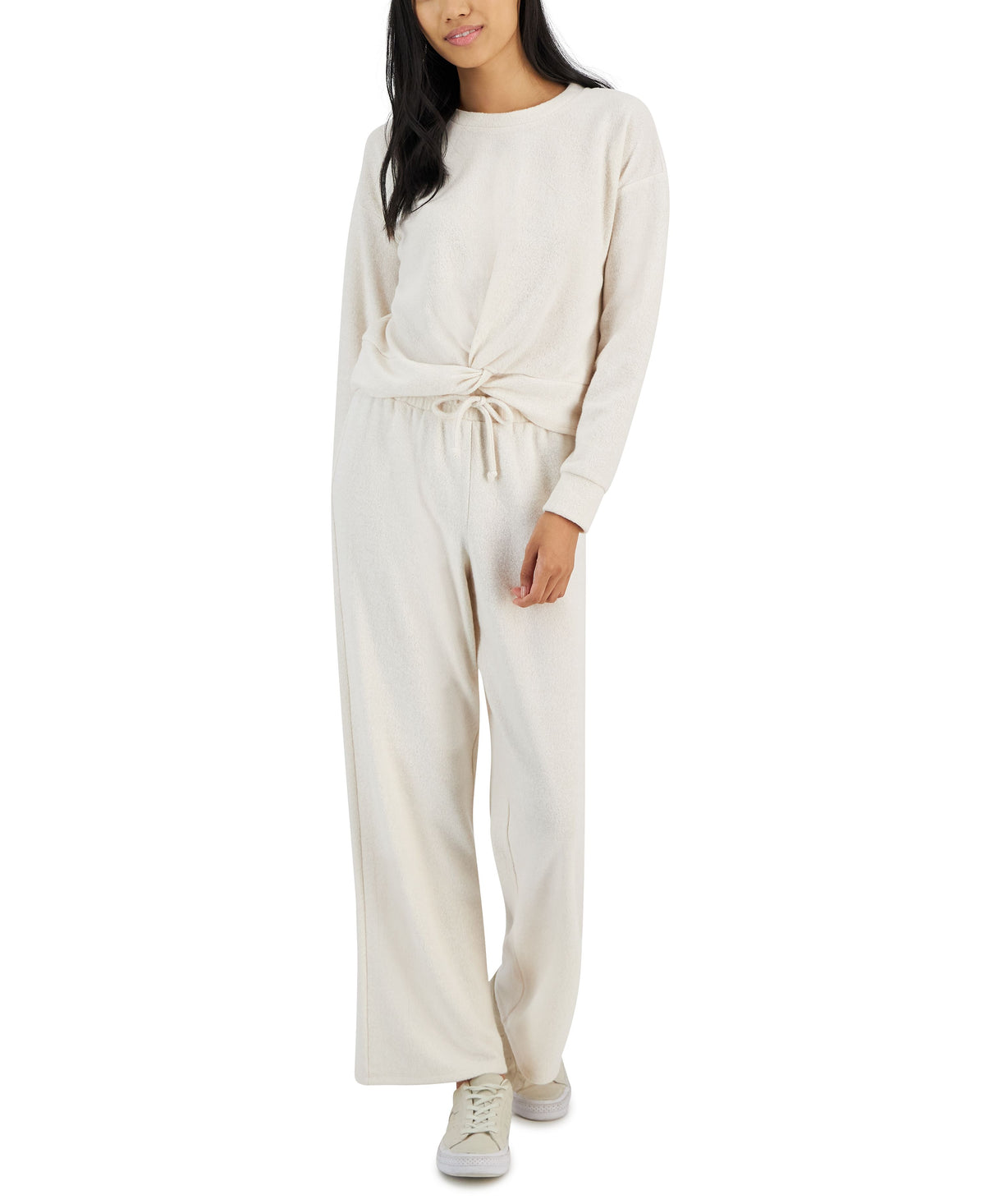 Juniors' Cozy Twist-Front Long-Sleeve Top