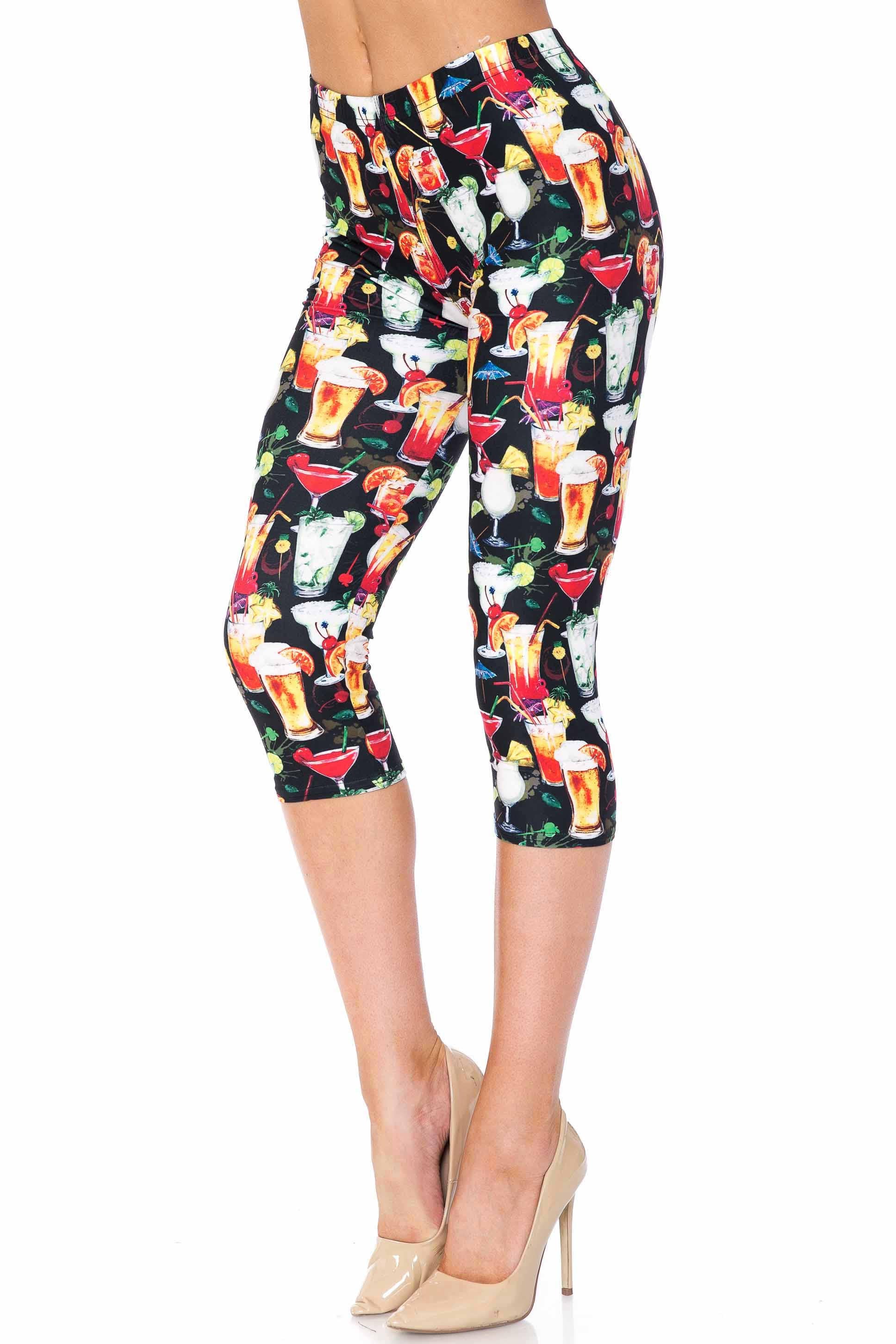 Creamy Soft Tropical Cocktails Plus Size Capris - USA Fashion (One Size Plus,Black)