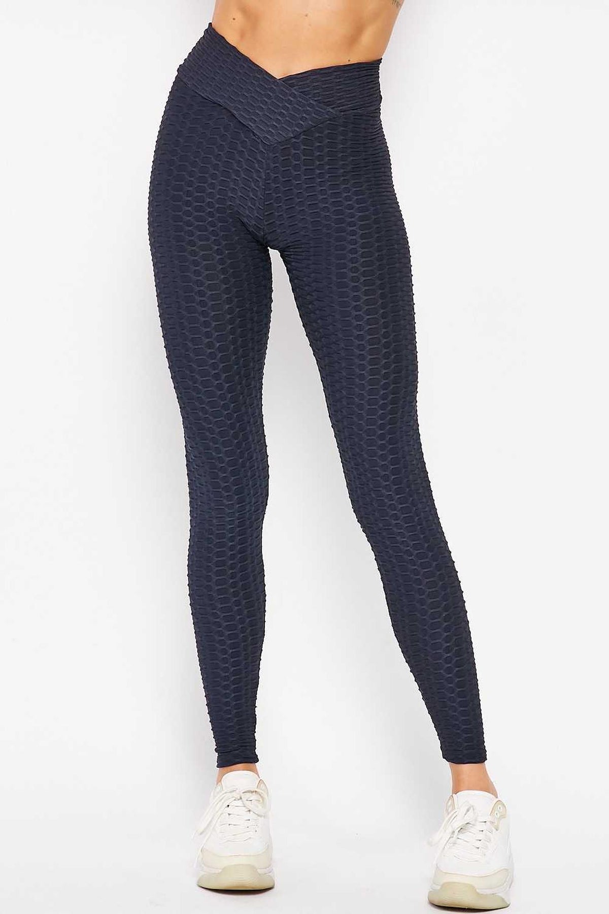 Scrunch Butt Textured V-Waist High Waisted Plus Size Leggings with Pockets