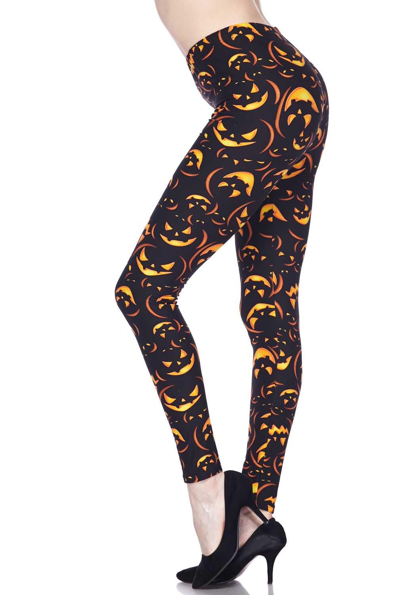 Buttery Soft Evil Halloween Pumpkins Plus Size Leggings (One Size Plus,Black)