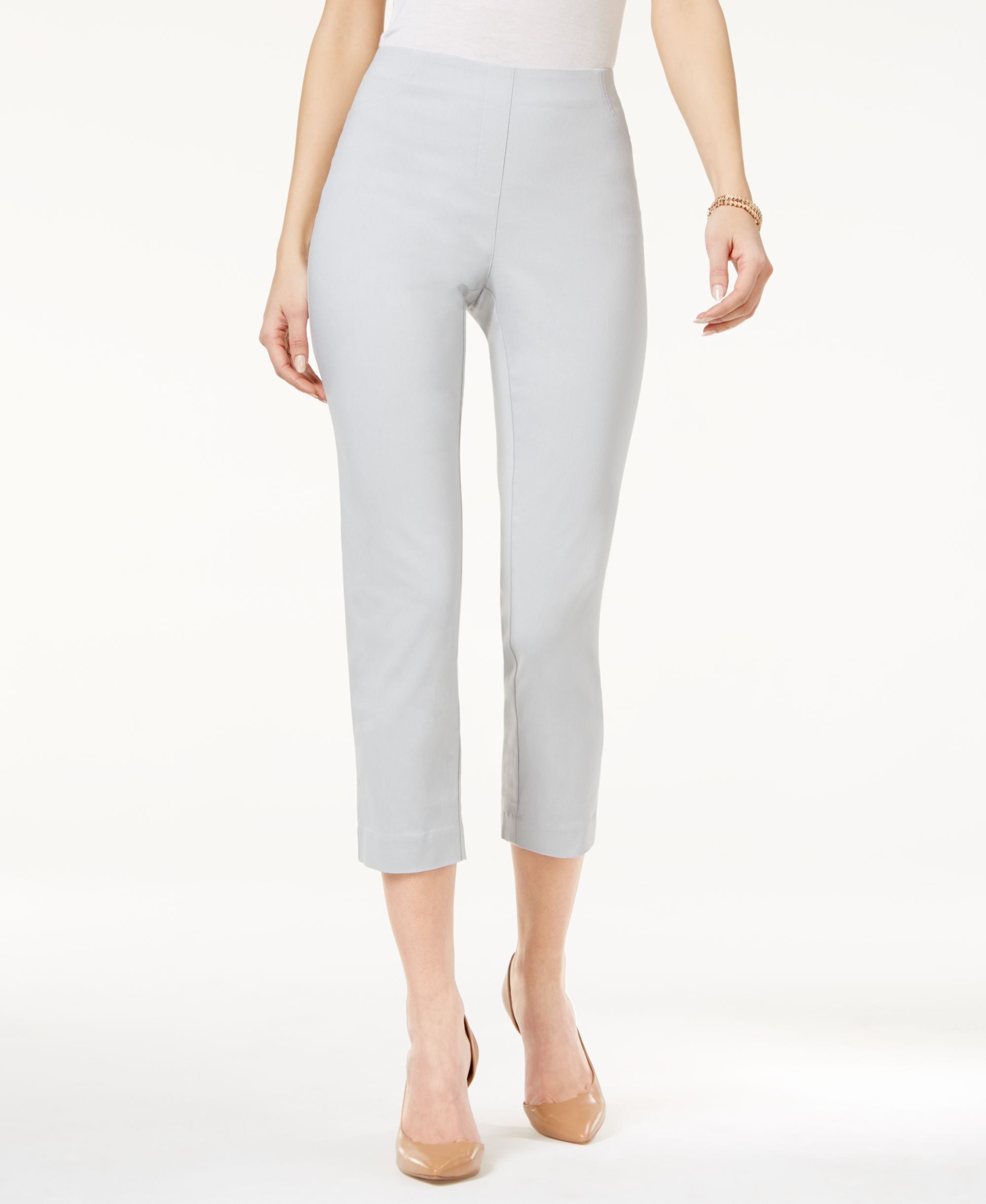 Pull-On Capri Pants