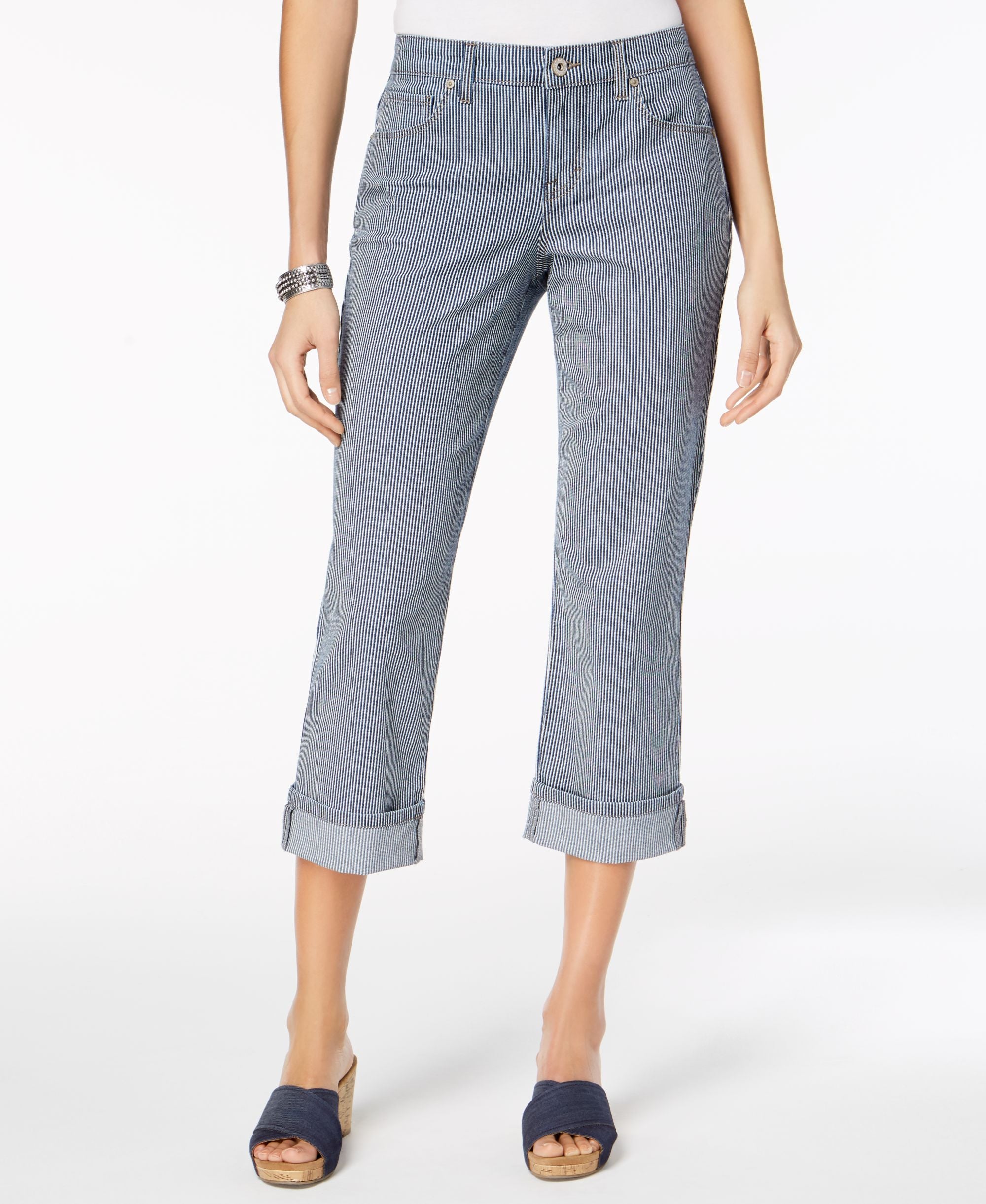 Curvy Cuffed Capri Jeans