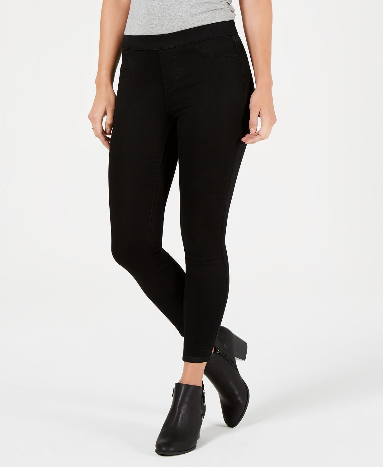 Petite Pull-On Jeggings