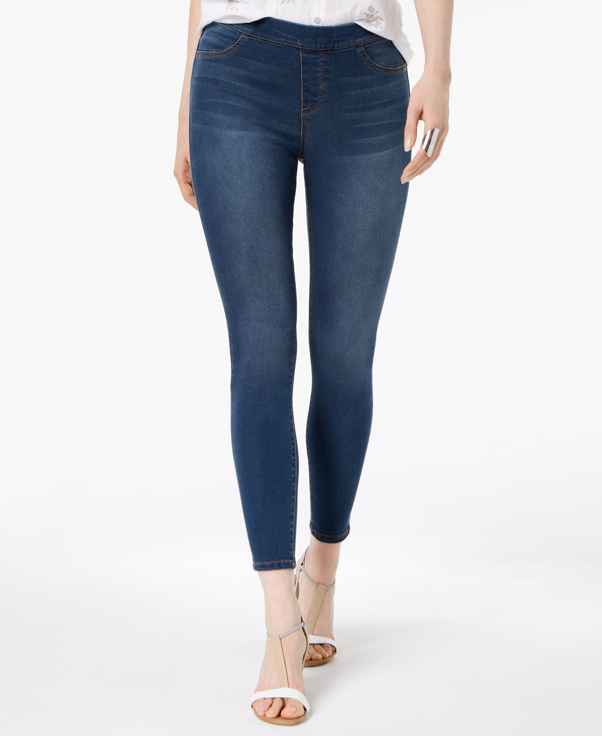 Petite Pull-On Jeggings