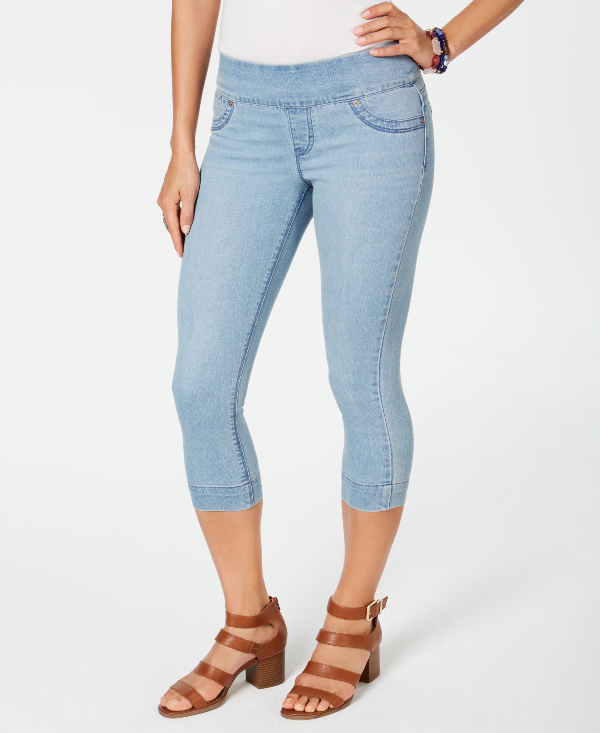 Petite Ella Pull-On Capri Jeans