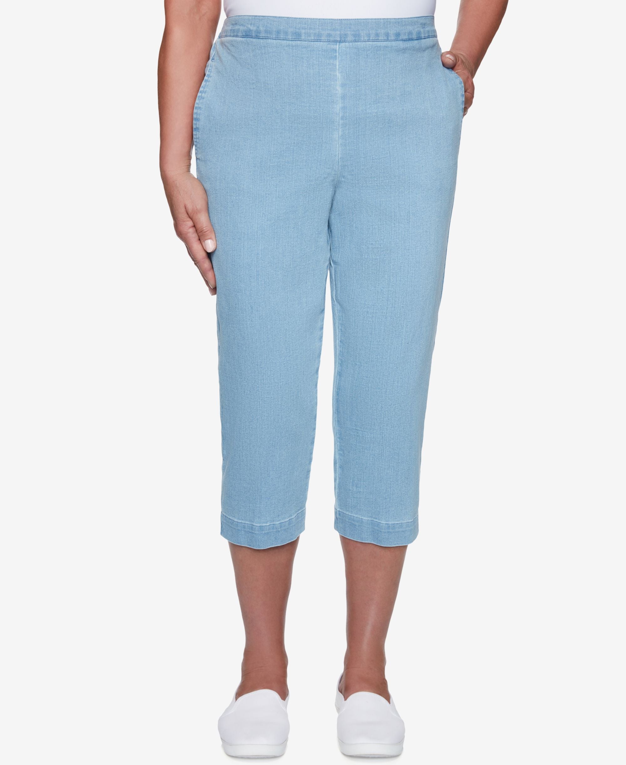 Petite Classics Pull-On Capri Pants