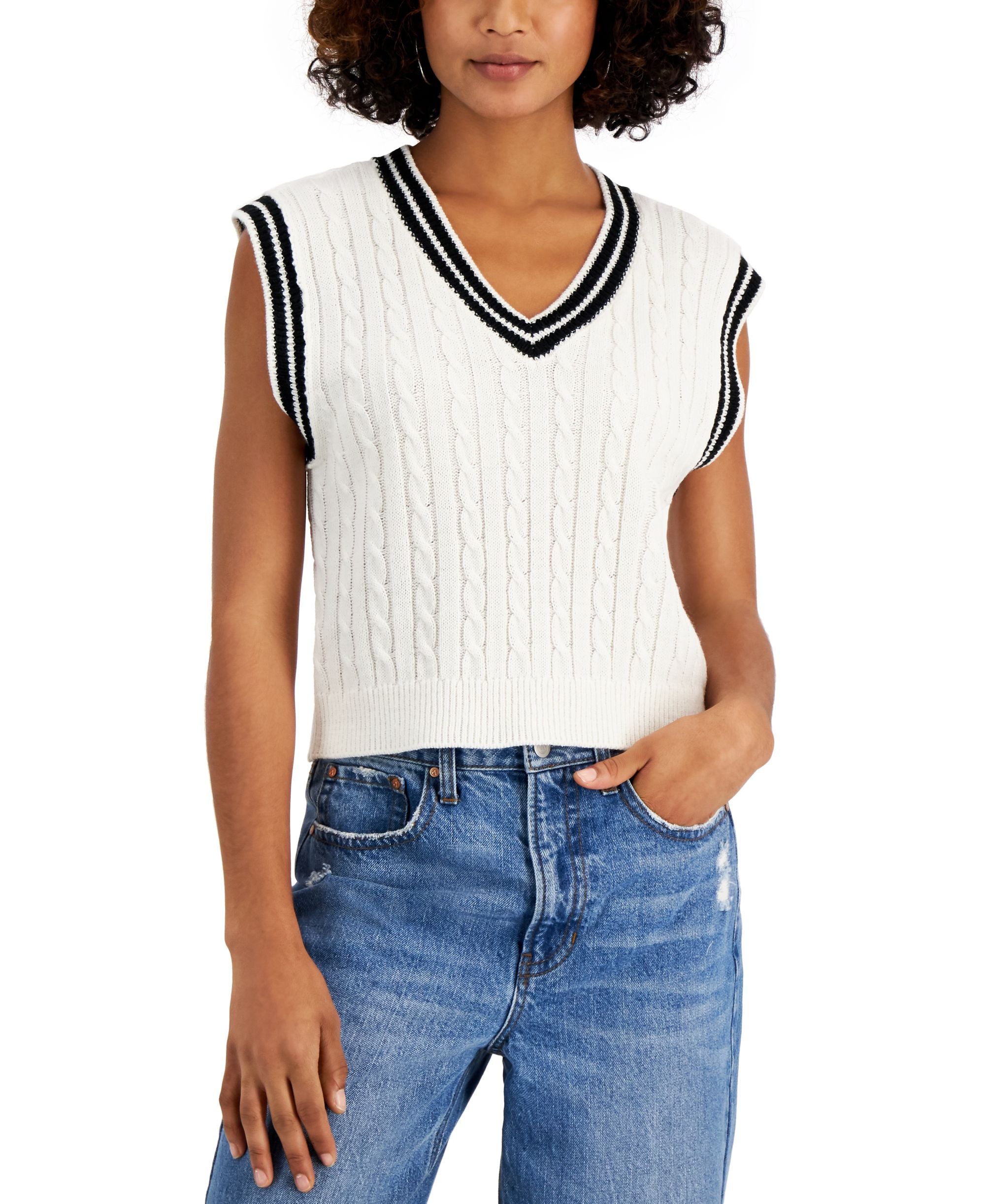 Juniors' Cable-Knit Sweater Vest