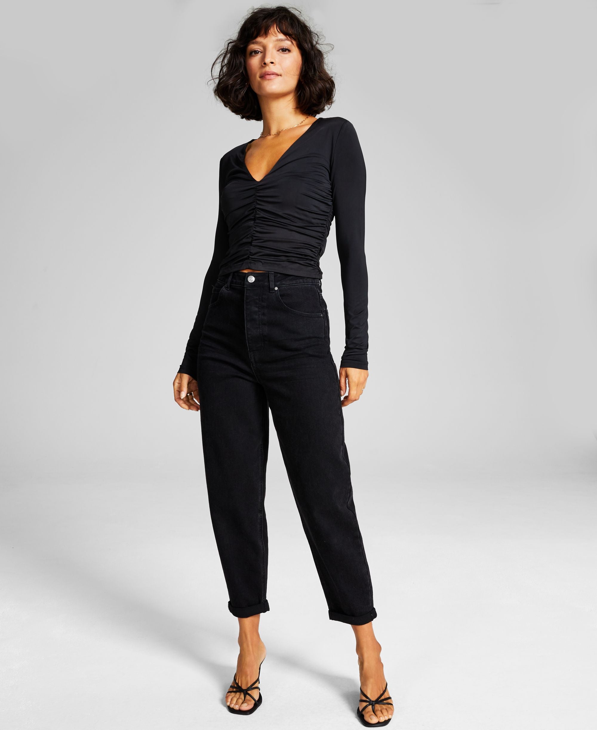 Women's Ruched Long-Sleeve V-Neck Knit Top