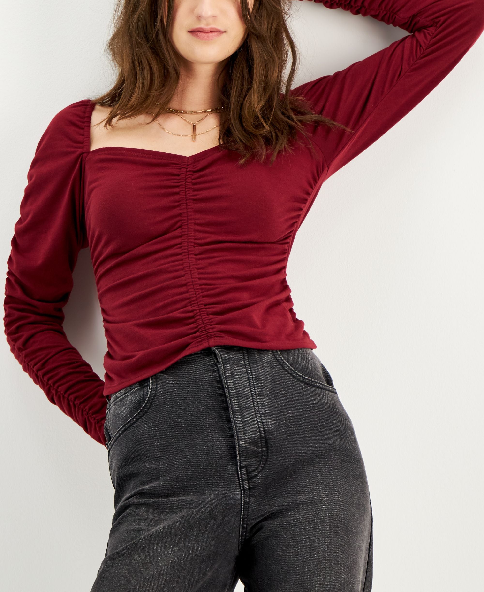 Juniors' Ruched Sweetheart-Neck Top
