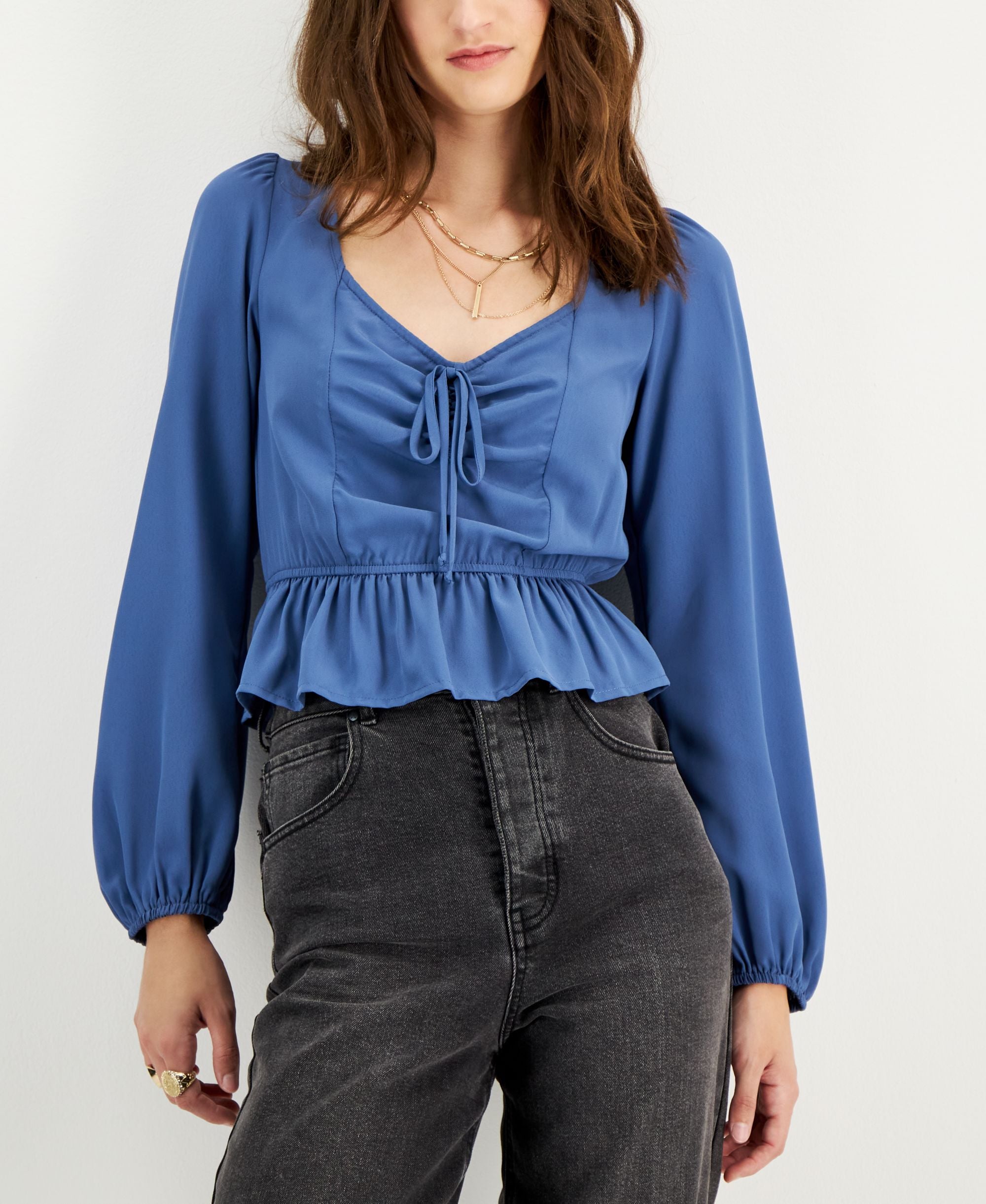 Juniors' Sweetheart-Neck Ruffled-Hem Top