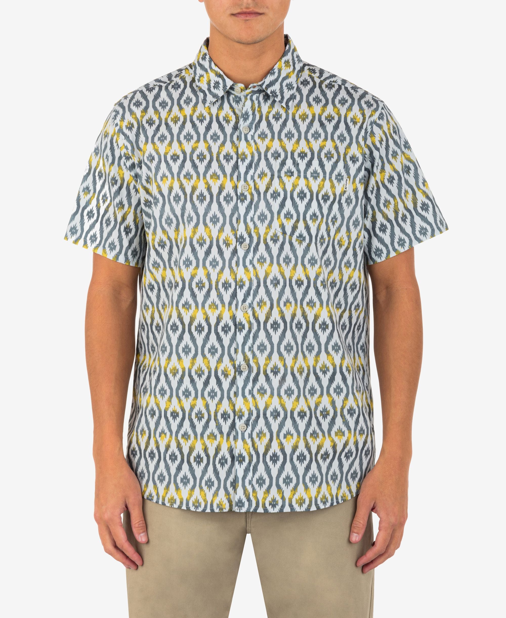Men's Wedge Woven Short Sleeve Button-Up Shirt