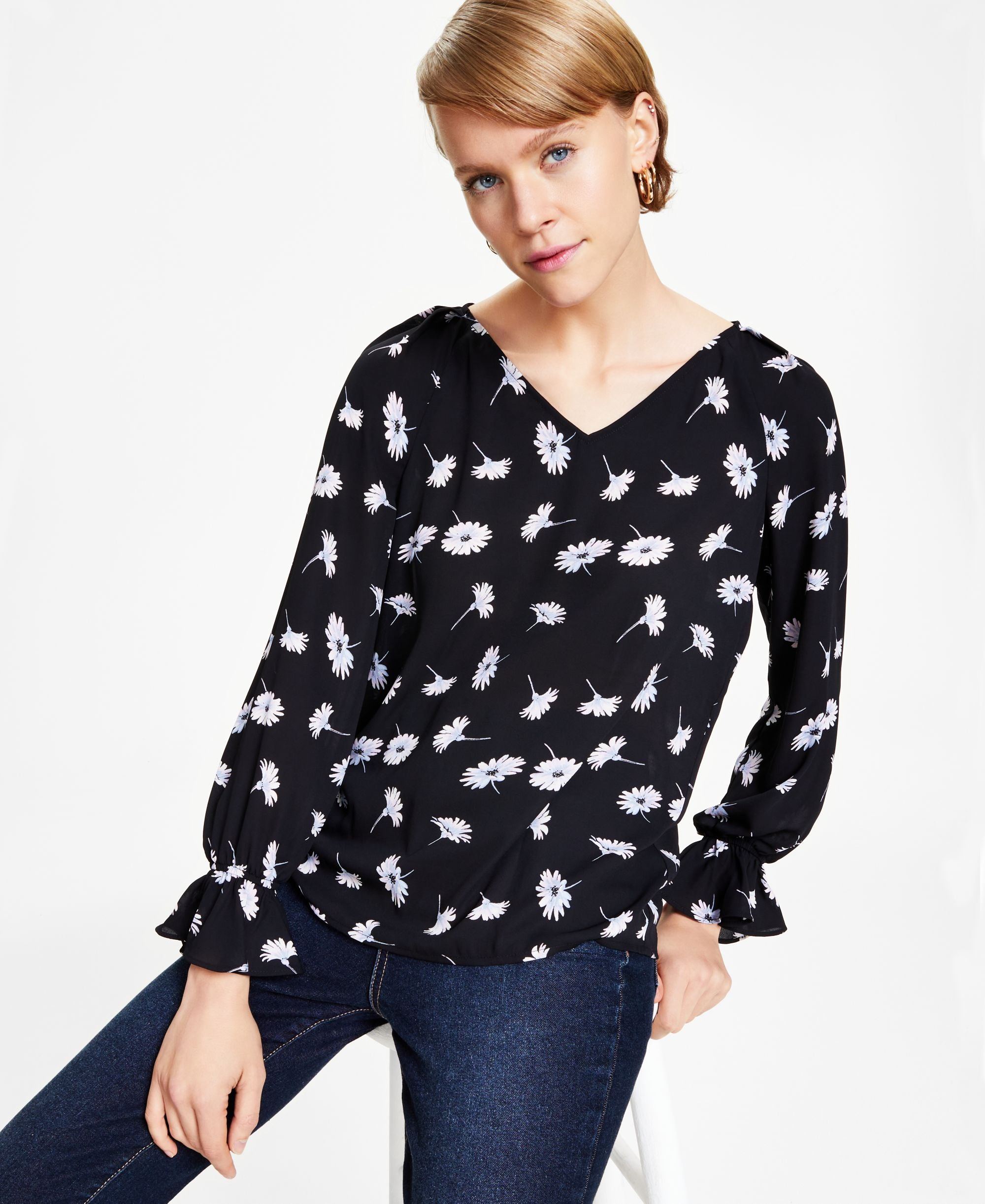 Women's Floral V-Neck Long-Sleeve Top