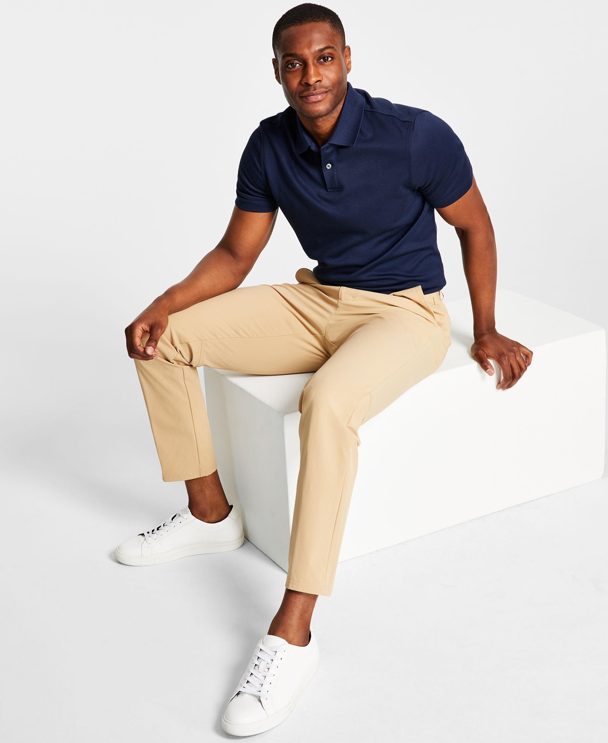 Men's Slim Fit Tech Solid Performance Dress Pants