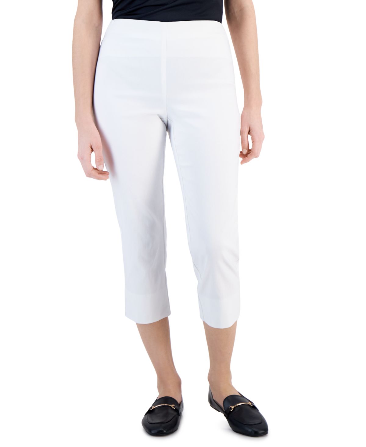 Petite Pull-On Capri Pants