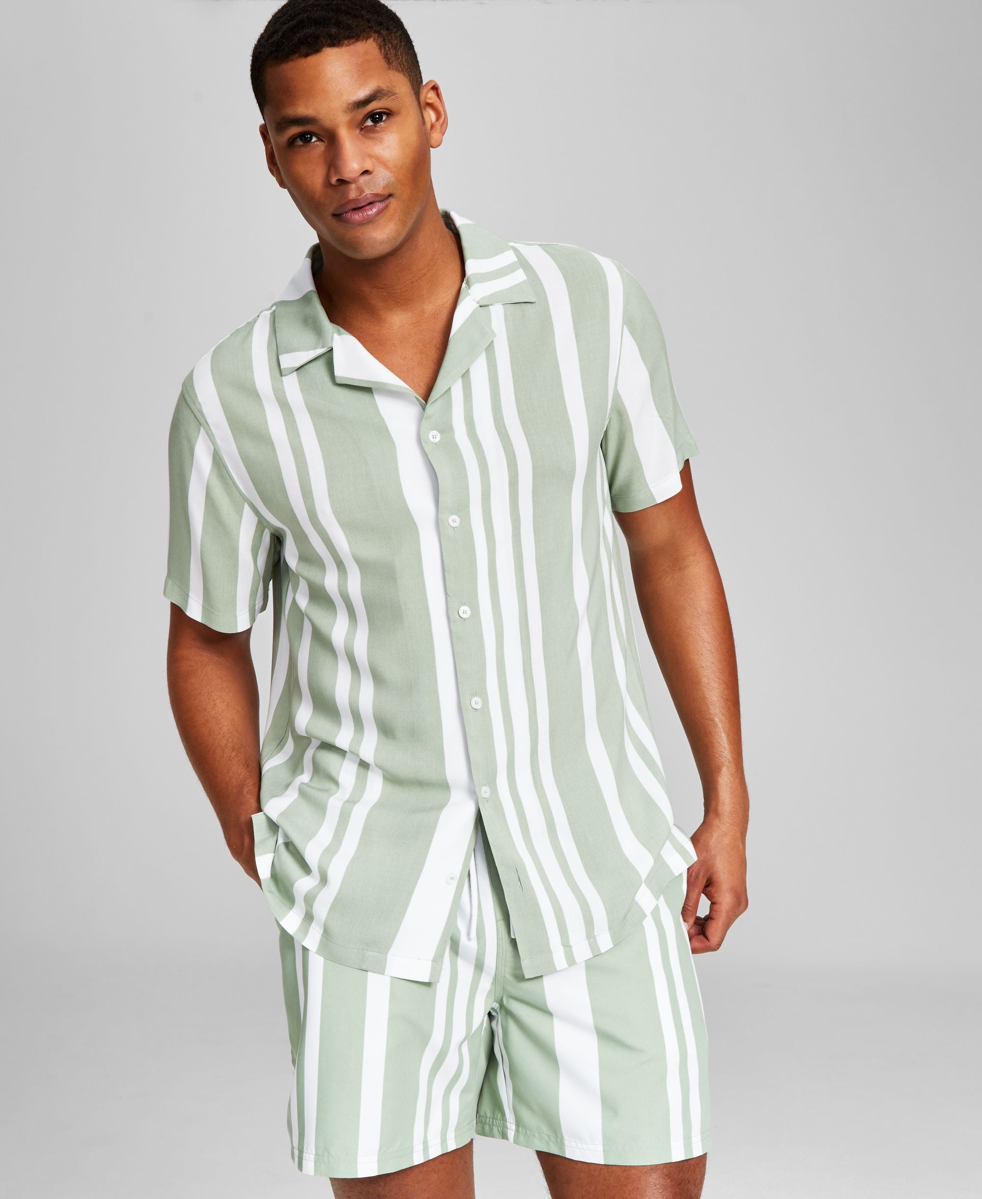 Men's Striped Woven Short Sleeve Camp Shirt
