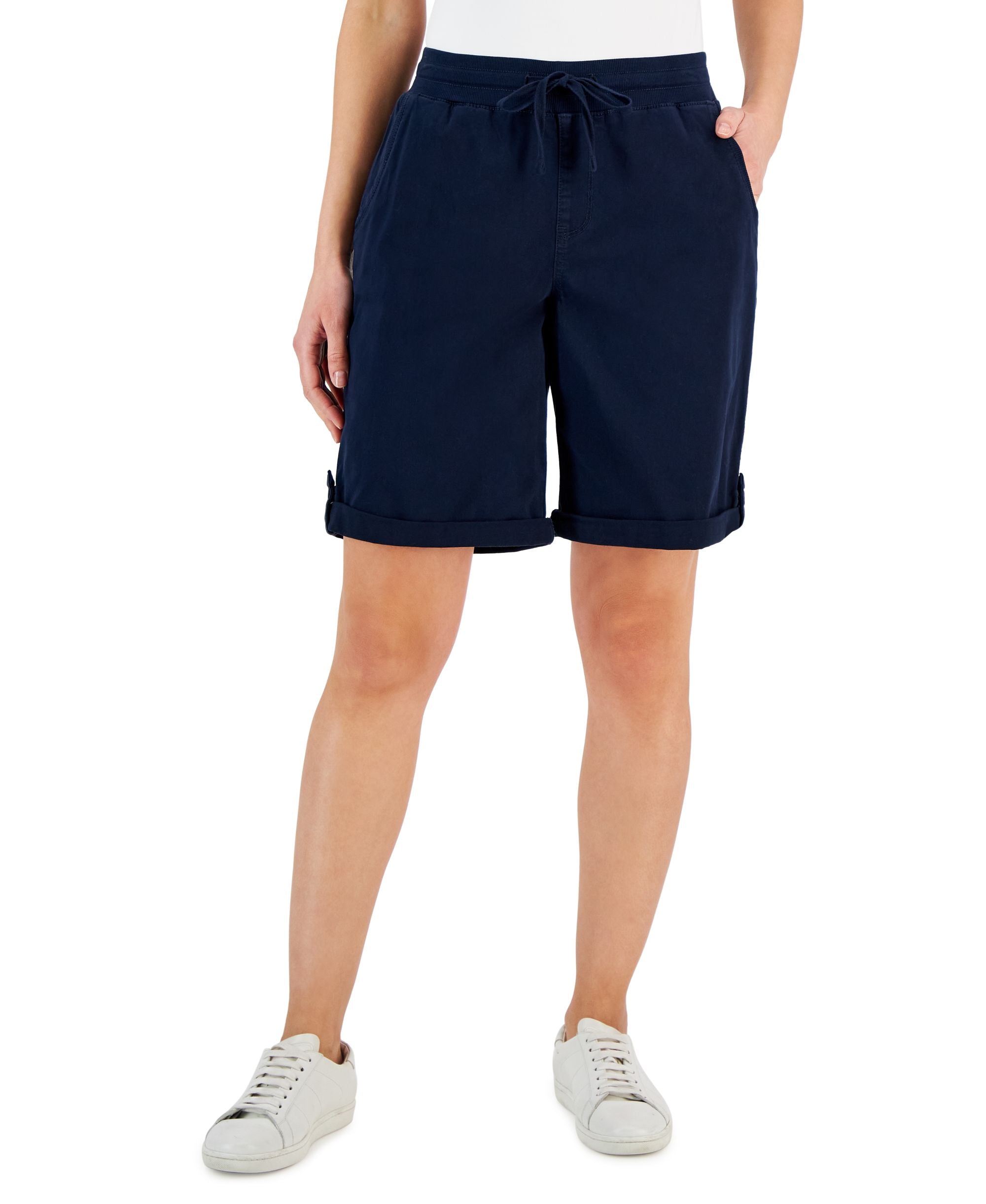 Women's Woven Cuffed Pull-On Shorts