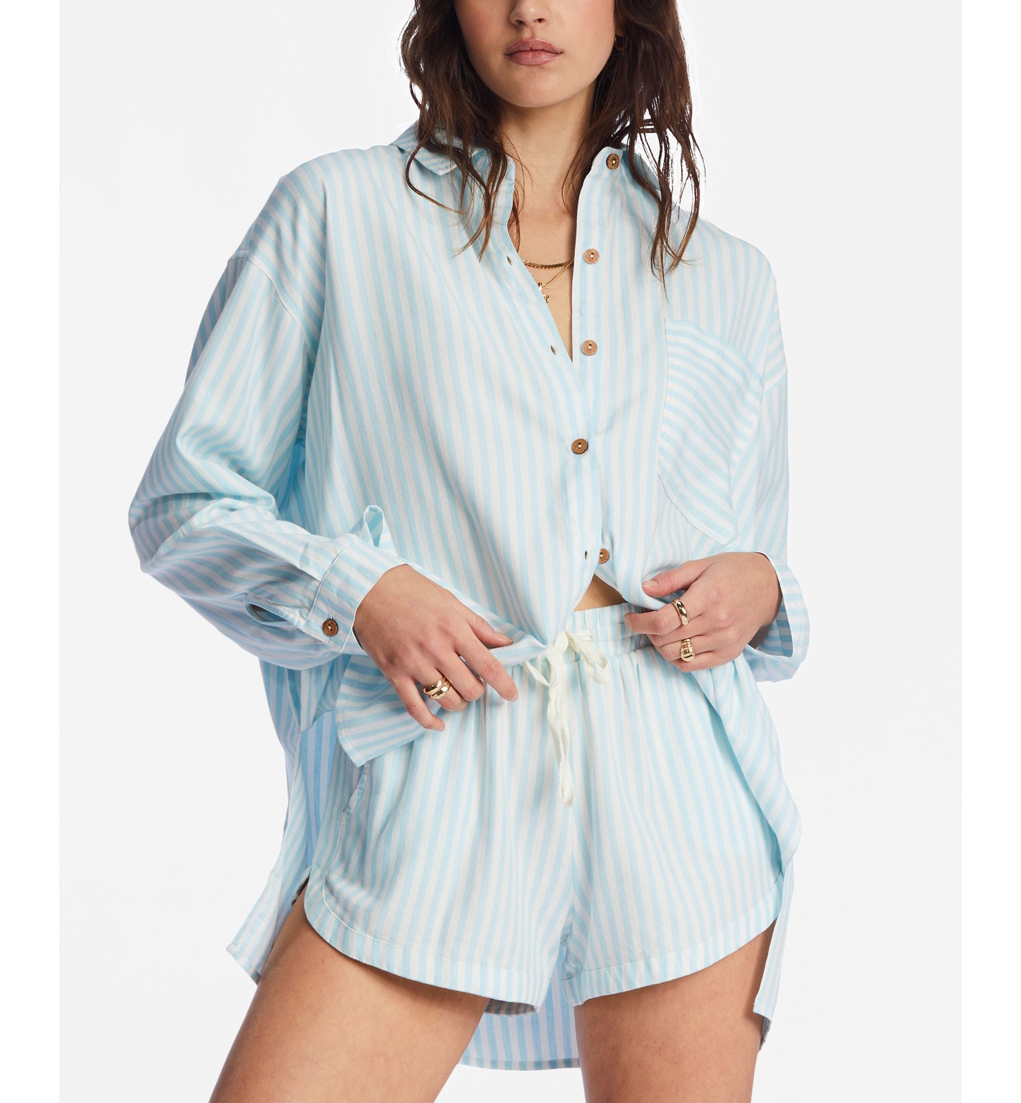 Juniors' In The Tide Road Trippin Oversized Button Shirt