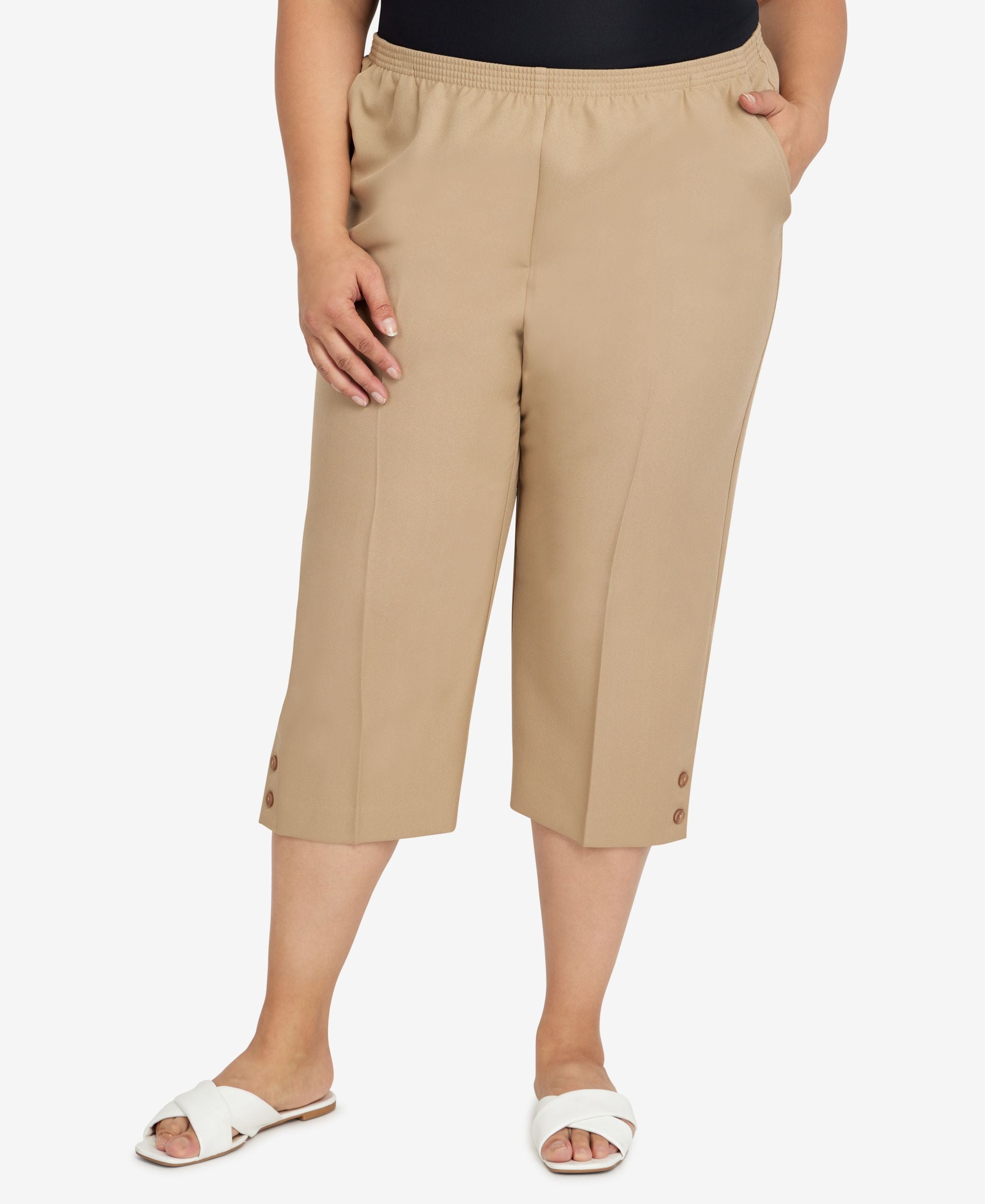 Plus Size Classic Capri Pants